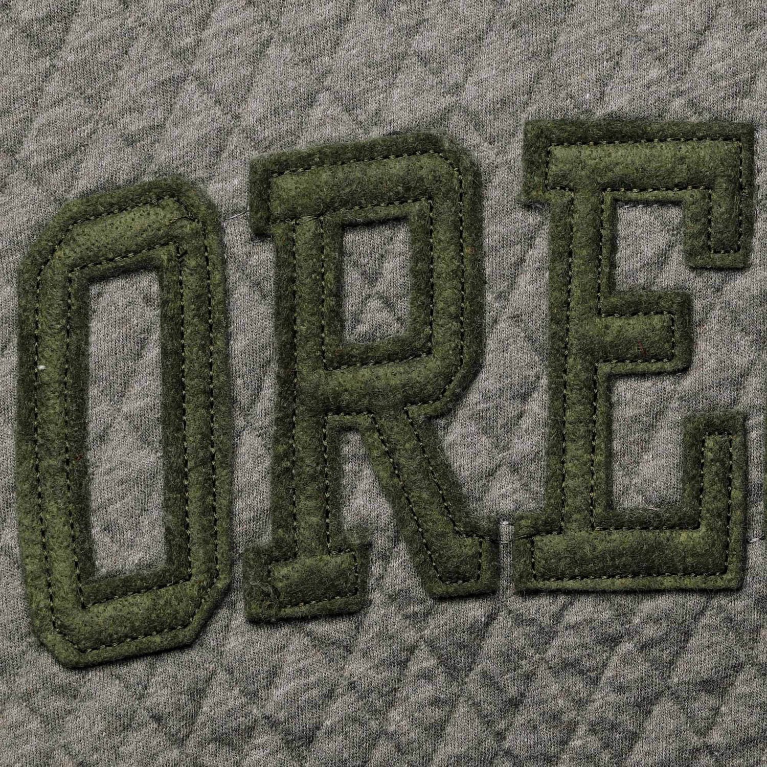 Pressbox Heather Charcoal Oregon Ducks Moose Quilted Pullover Sweatshirt