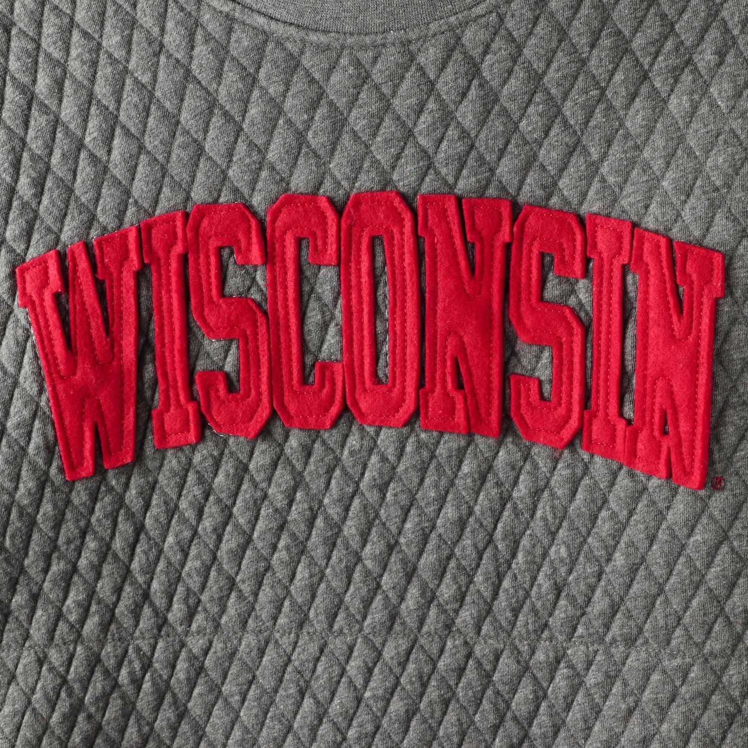 Pressbox Heather Charcoal Wisconsin Badgers Moose Quilted Pullover Sweatshirt - view number 4