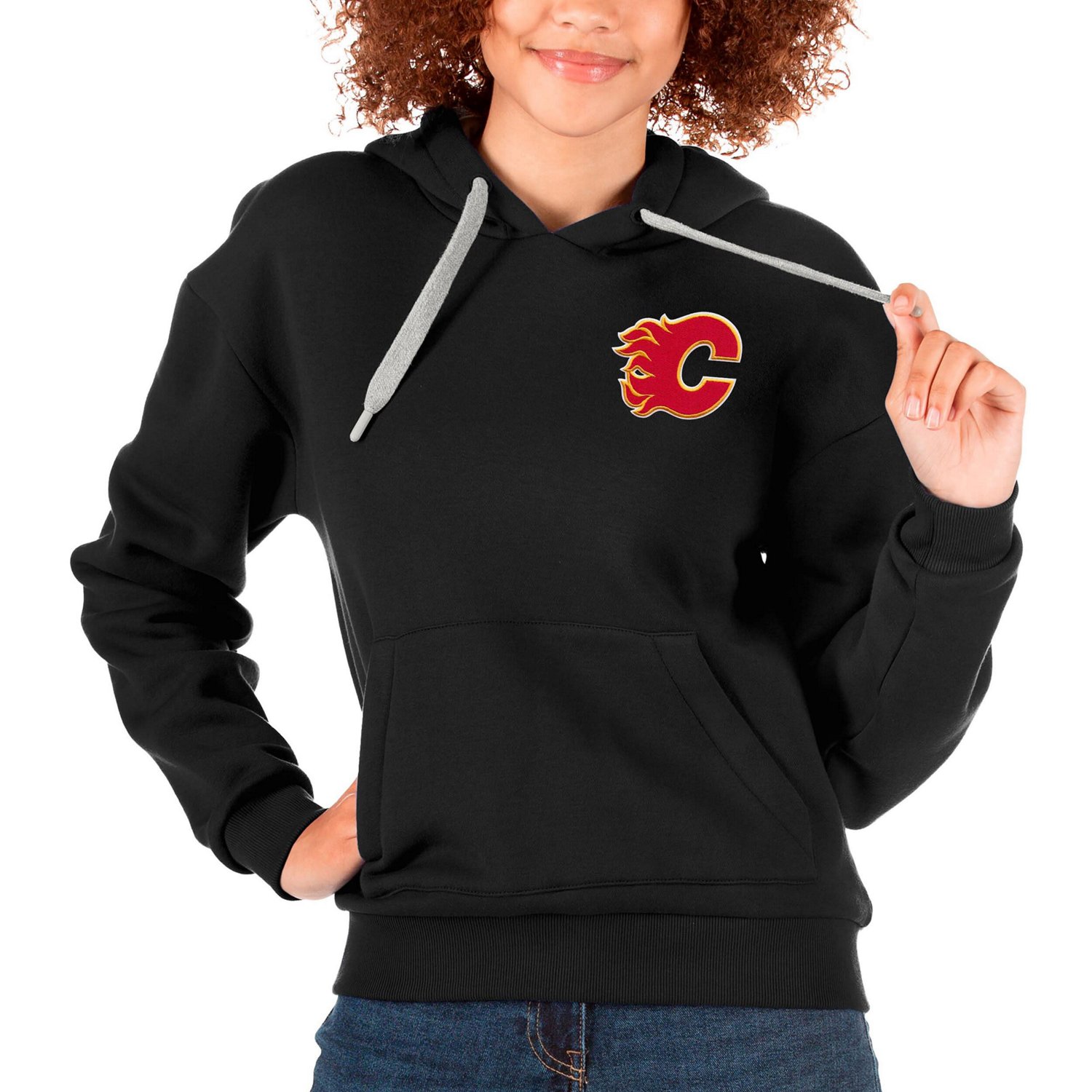 Antigua Calgary Flames Primary Logo Victory Pullover Hoodie