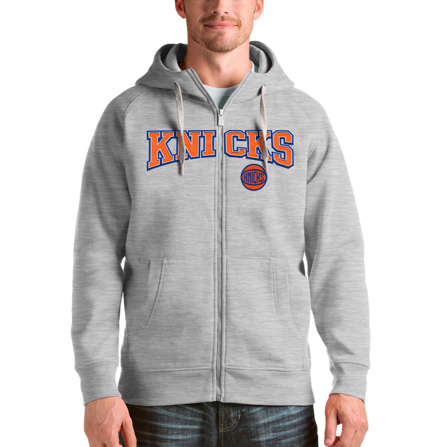 Antigua Heathered Gray New York Knicks Victory Full-Zip Hoodie
