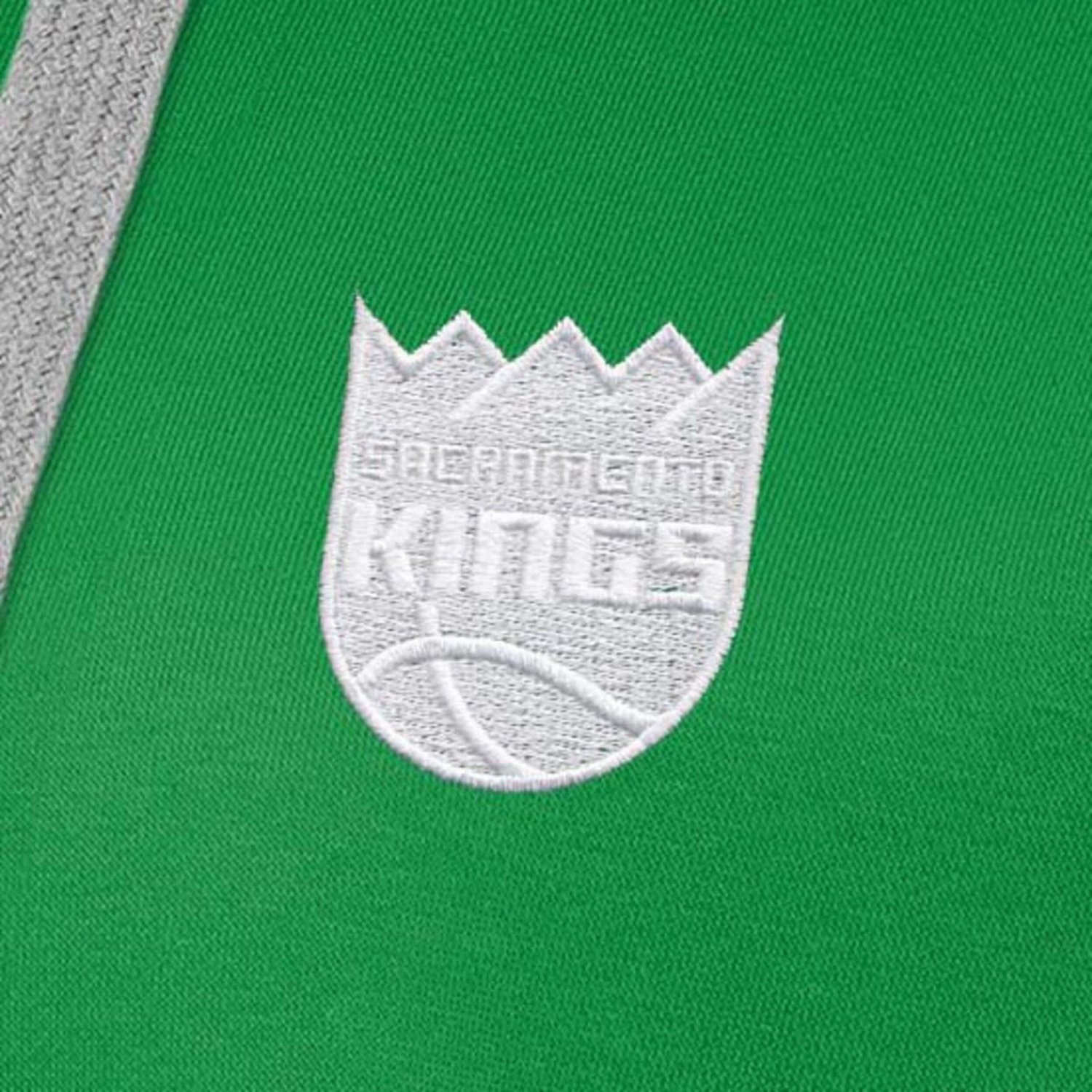 Antigua Kelly Sacramento Kings St Patrick's Day Victory Pullover Hoodie                                                          - view number 4