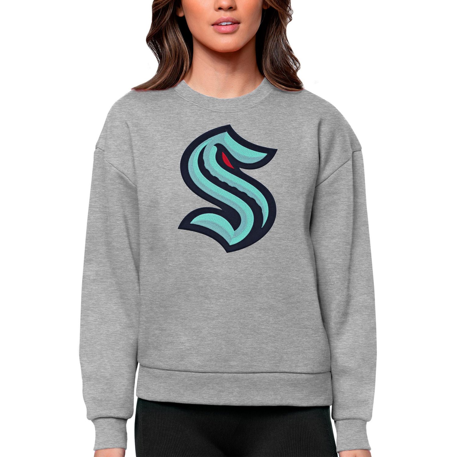 Antigua Seattle Kraken Primary Logo Team Logo Victory Crewneck Pullover Sweatshirt - view number 1