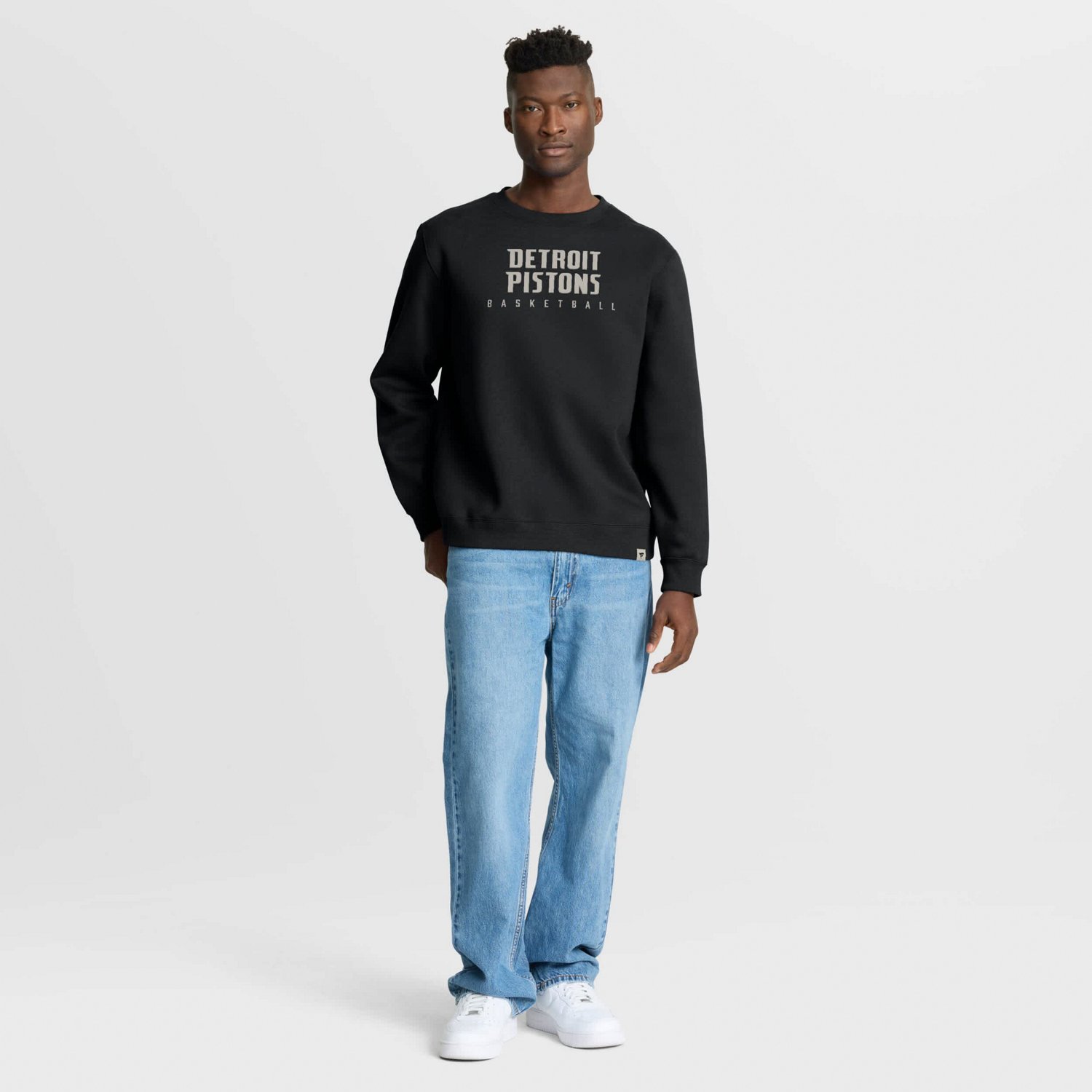 Fanatics Detroit Pistons Crossover Collection Defensive Rotation Drill Premium Pullover Sweatshirt - view number 3