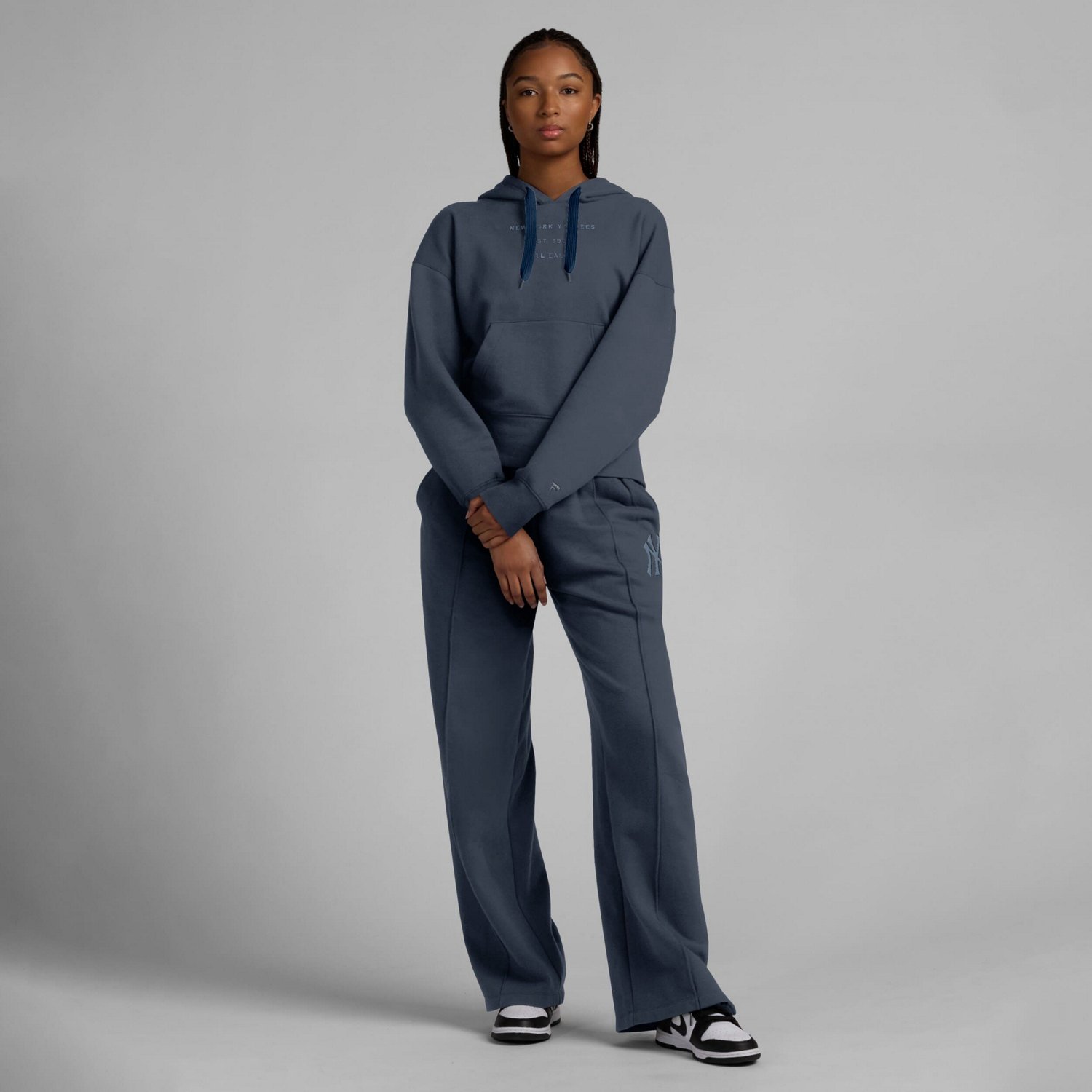 Fanatics New York Yankees Elements Future Ground Subtle Tonal Pullover Hoodie - view number 4