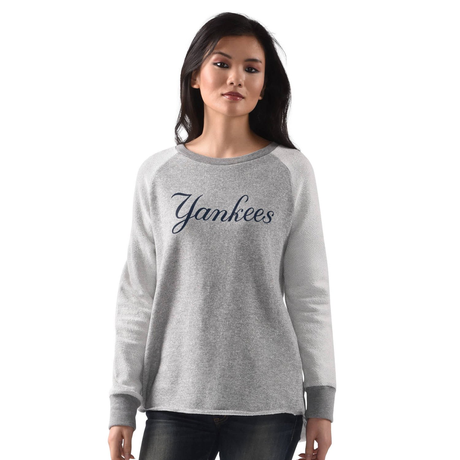 G-III 4Her by Carl Banks New York Yankees Gridiron Raglan Pullover Sweatshirt