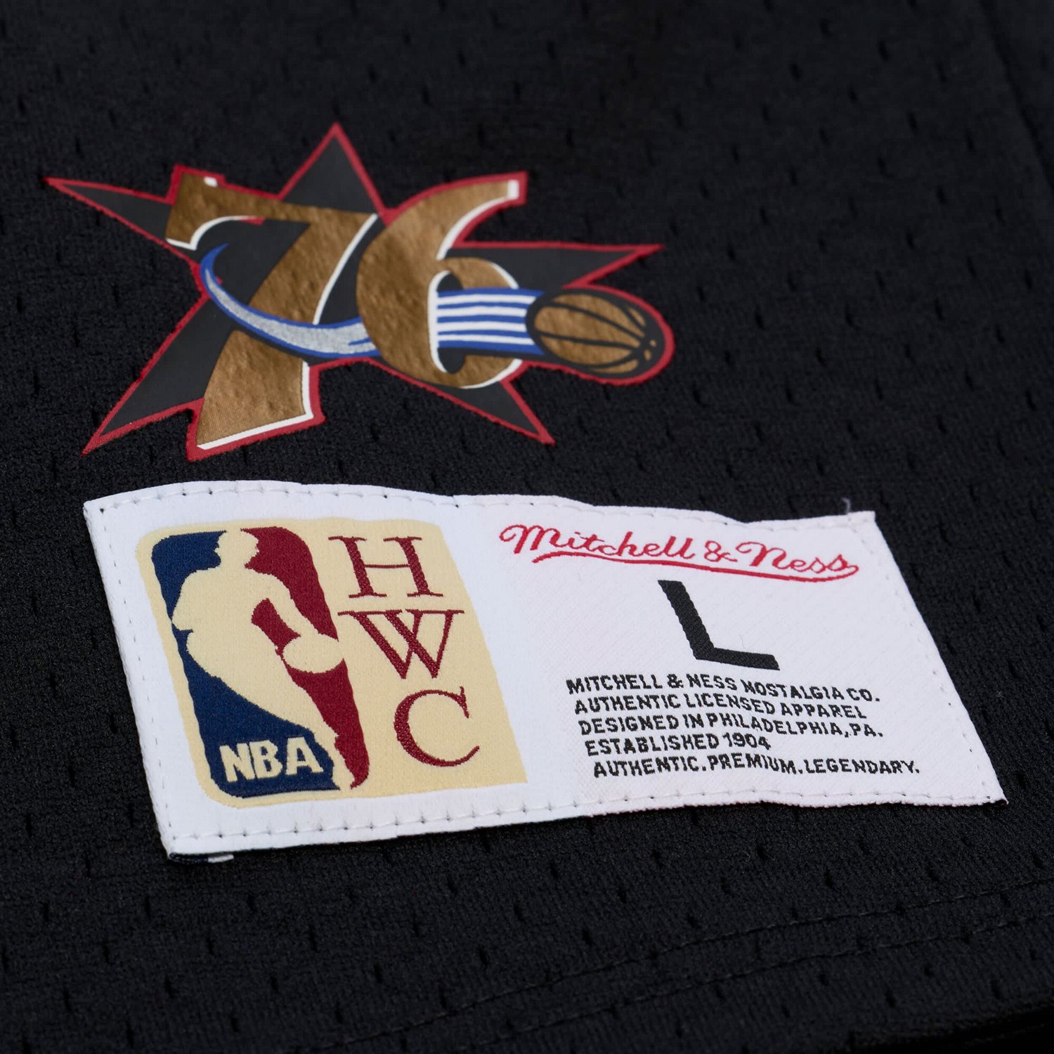 Mitchell  Ness Allen Iverson Philadelphia 76ers Mesh Name  Number Short Sleeve Hoodie - view number 3