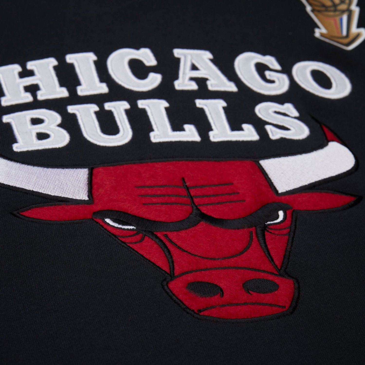 Mitchell  Ness Chicago Bulls Hardwood Classics Team Origins Fleece Pullover Hoodie                                               - view number 4