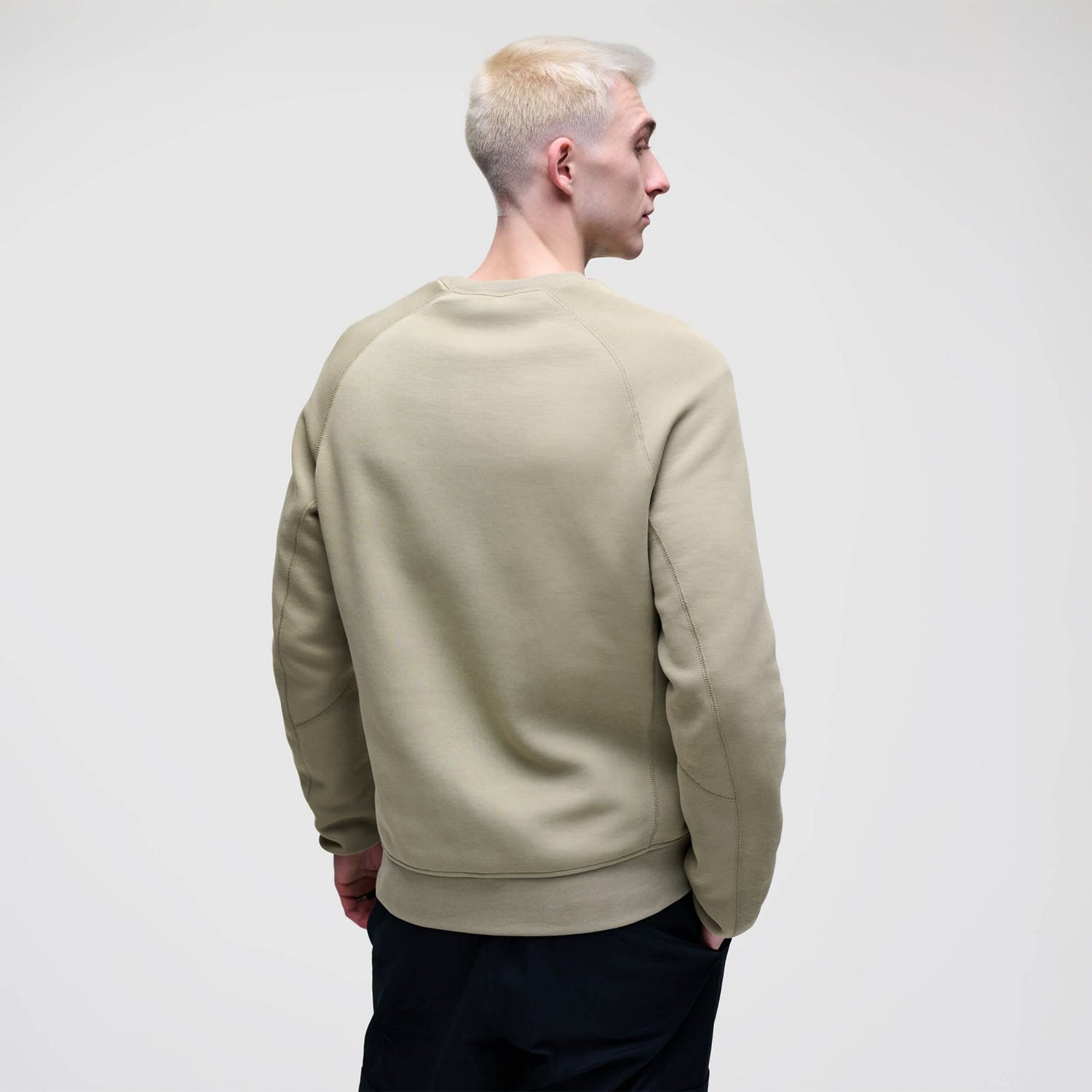 Nike Georgia Bulldogs Tech Fleece Raglan Sweatshirt - view number 2