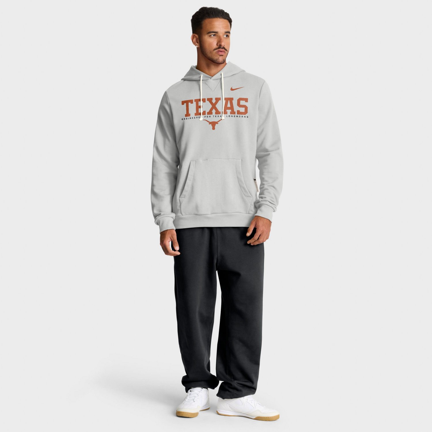 Nike Texas Longhorns 2025 Sideline Performance Pullover Hoodie - view number 3