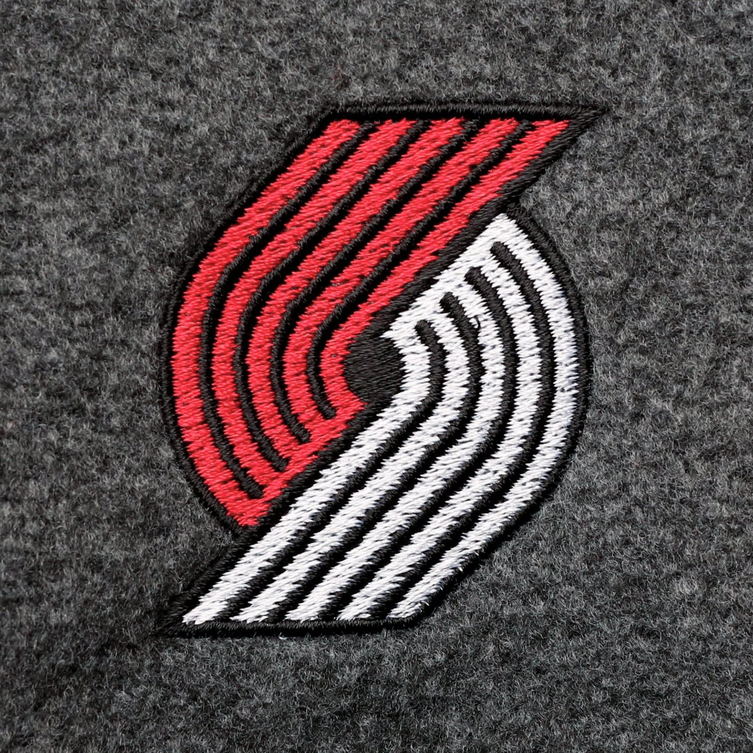 Columbia Portland Trail Blazers Heathered Charcoal Flanker Full-Zip Jacket