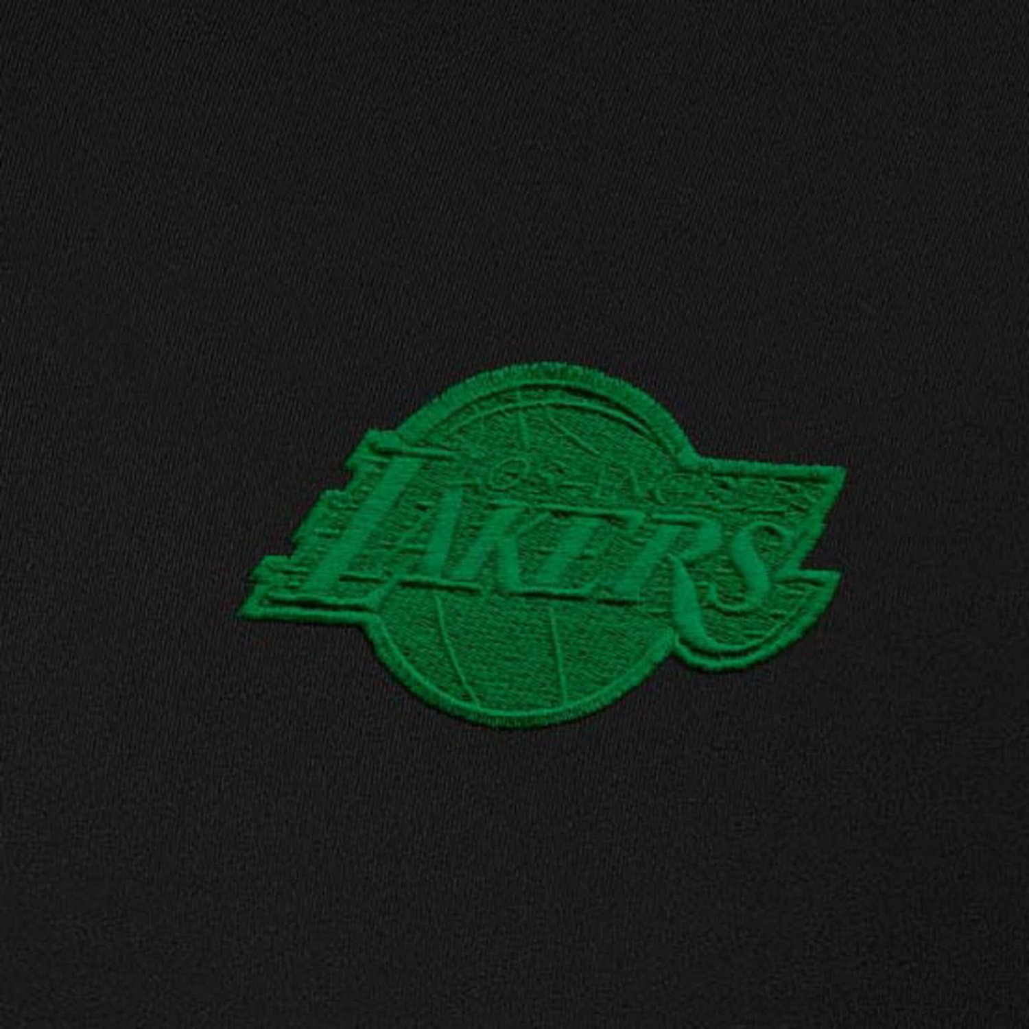 Antigua Los Angeles Lakers St Patrick's Day Intent Quarter-Zip Jacket - view number 4