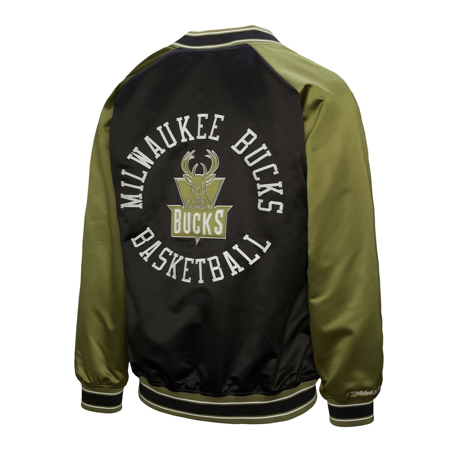 Mitchell  Ness Black Milwaukee Bucks Clutch Satin Raglan Full-Snap Jacket