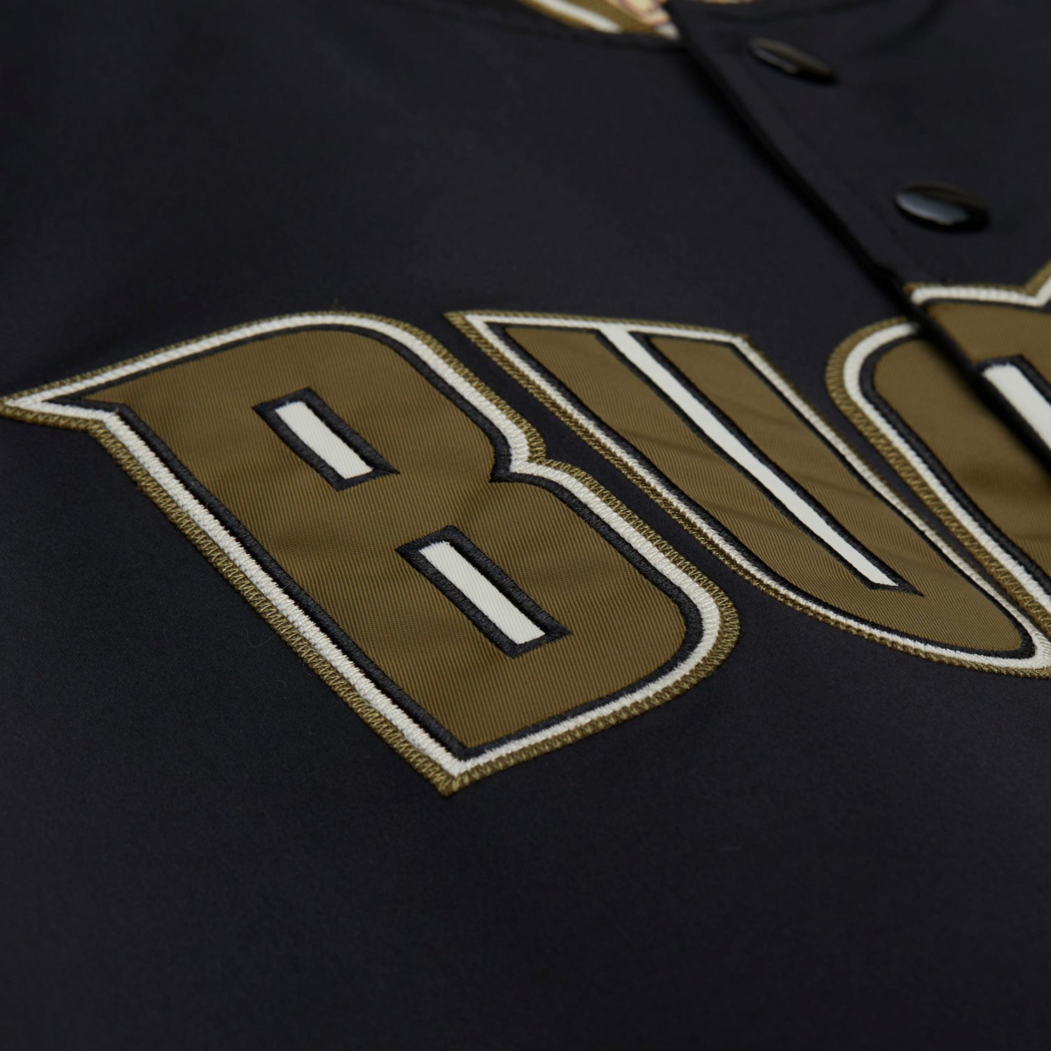 Mitchell  Ness Black Milwaukee Bucks Clutch Satin Raglan Full-Snap Jacket