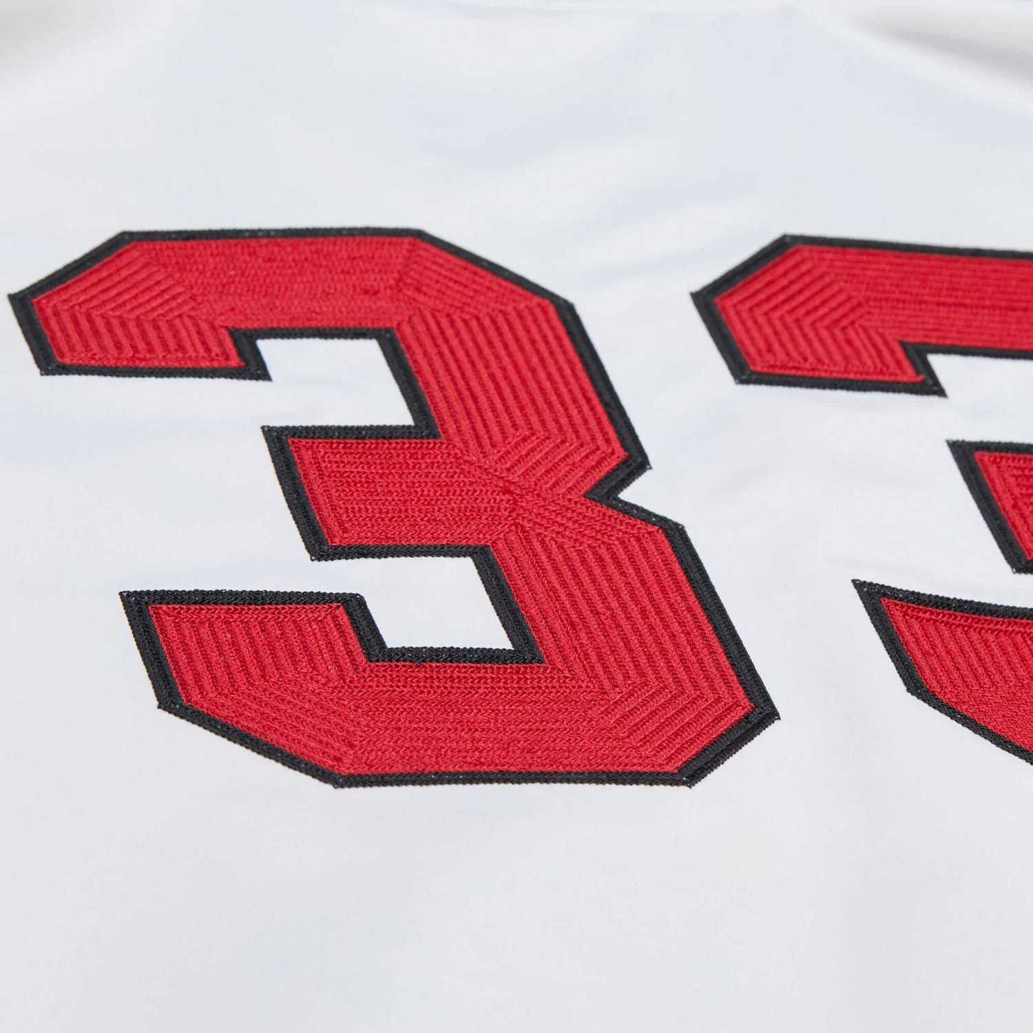 Mitchell & Ness Men’s Chicago Bulls NBA Legends Scottie Pippen Full-Snap Satin Jacket - view number 4