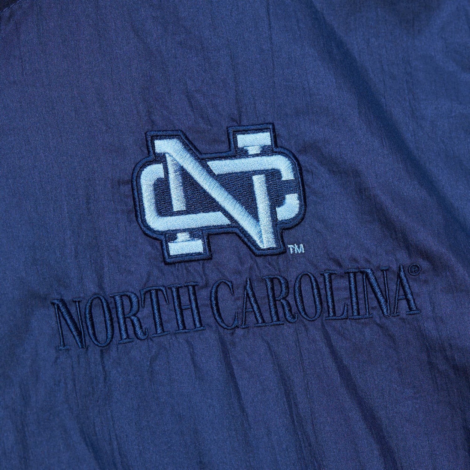 Mitchell  Ness North Carolina Tar Heels Anorak Vintage Logo Half-Zip Hoodie Jacket - view number 3