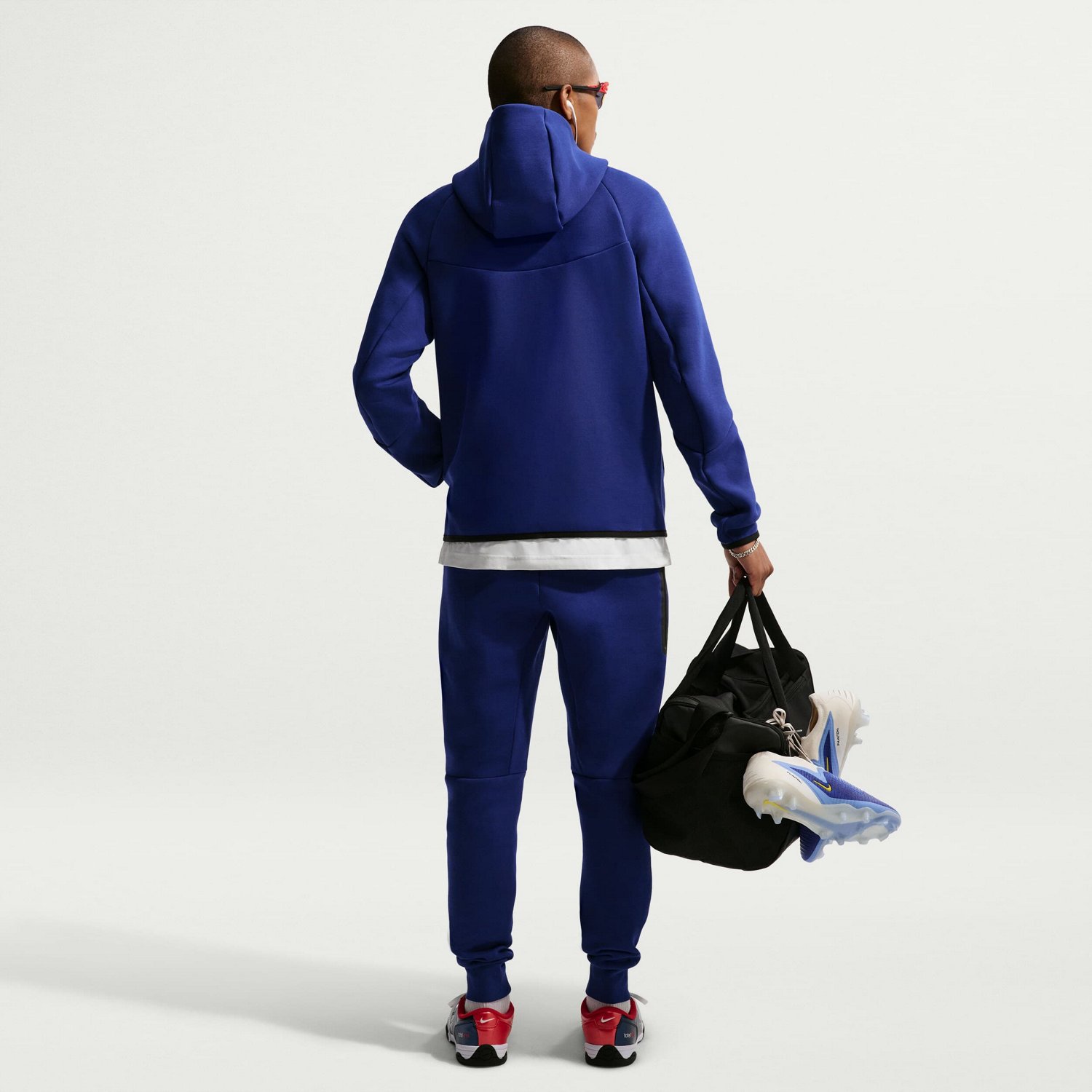 Nike USMNT 2026 Tech Fleece Windrunner Raglan Full-Zip Hoodie - view number 2