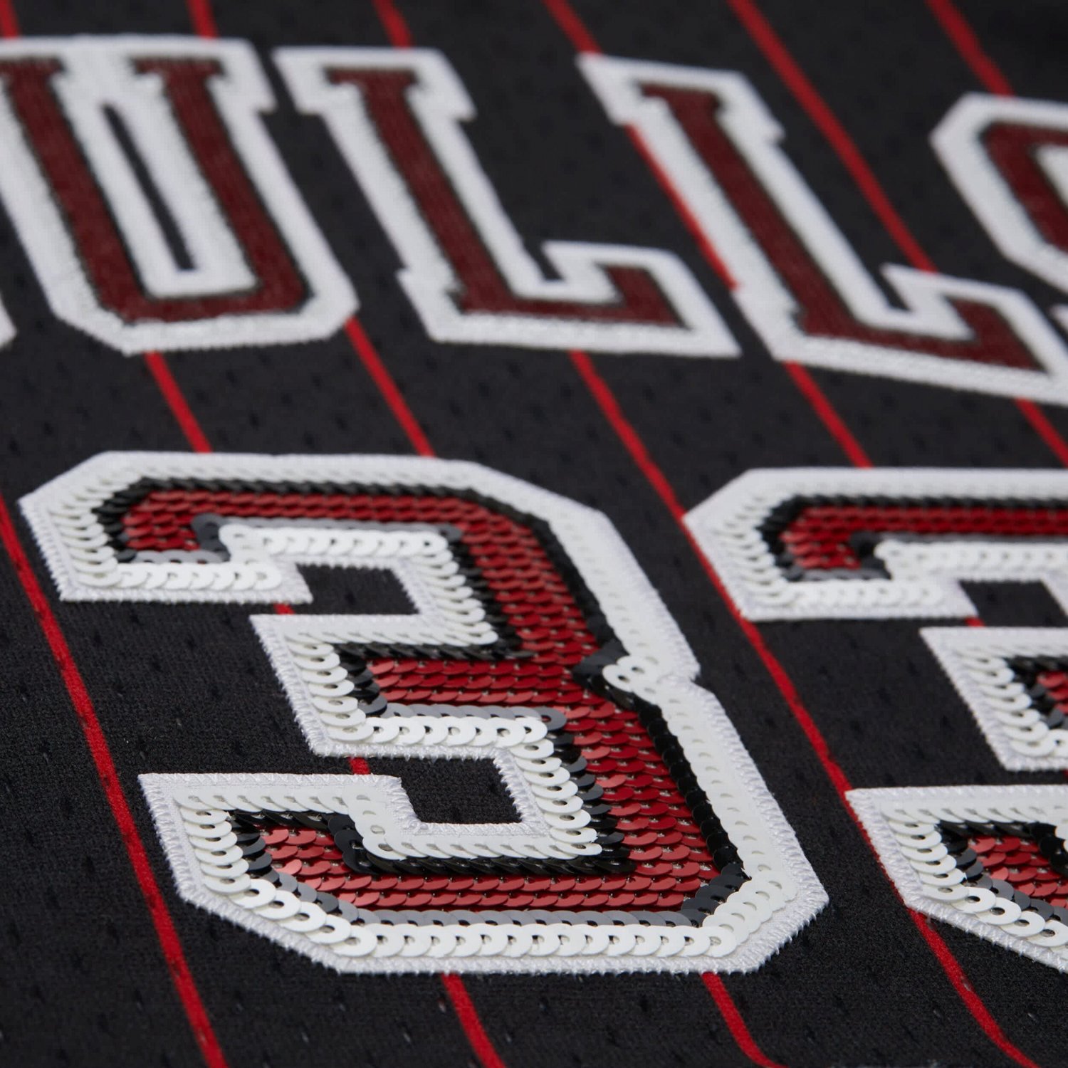 Mitchell  Ness x DANNIJO Scottie Pippen Chicago Bulls Fashion Cropped Basketball Jersey - view number 4