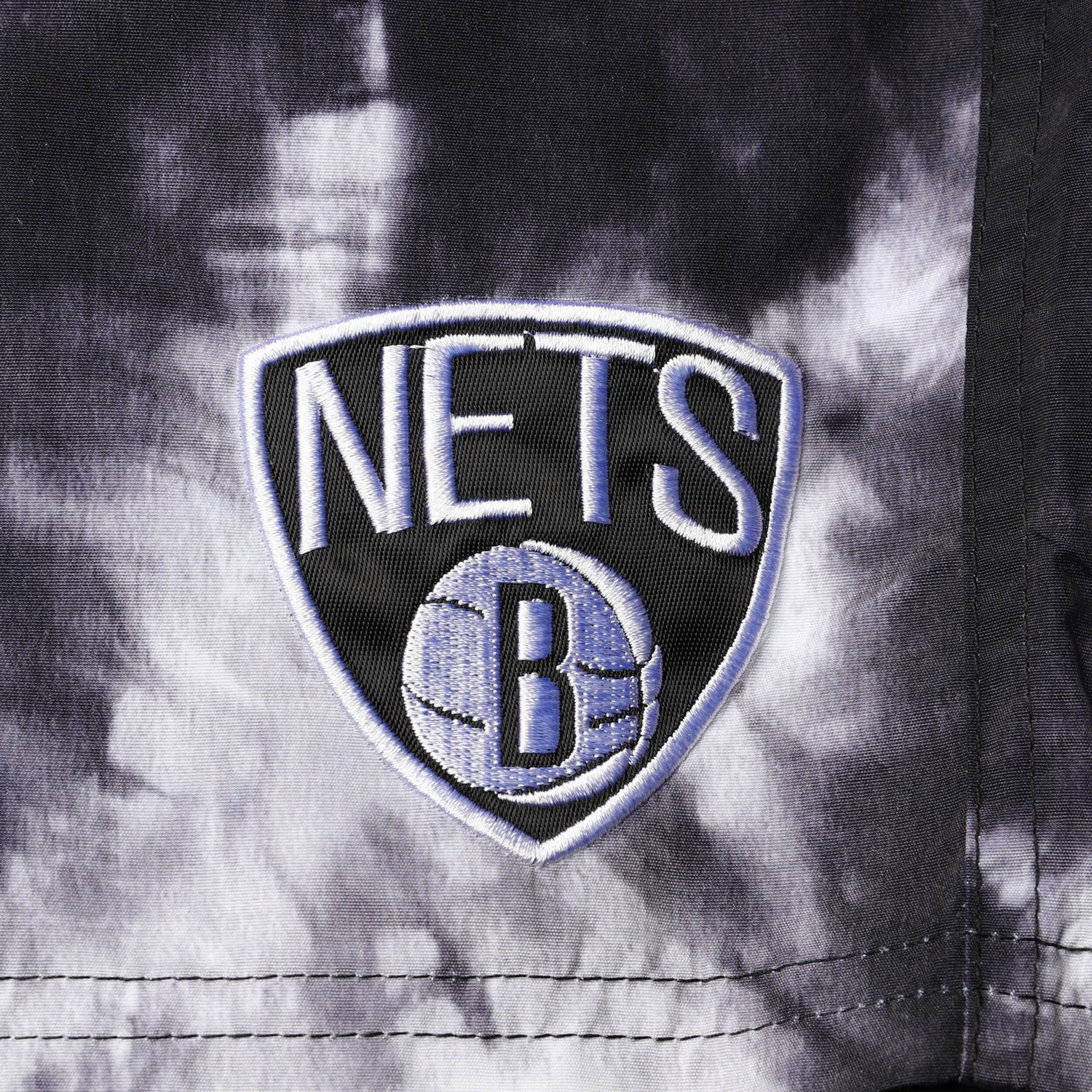 G-III Sports by Carl Banks Brooklyn Nets Splash Volley Swim Shorts - view number 4