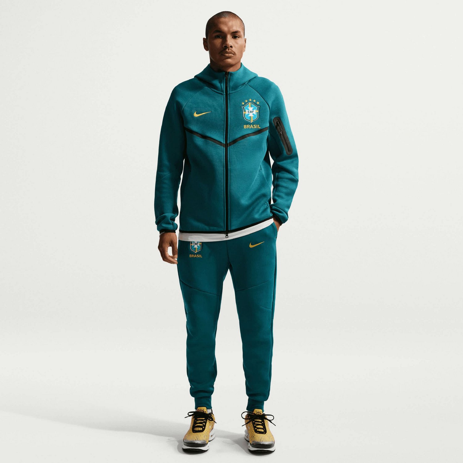 Nike Brazil National Team Tech Fleece Joggers - view number 2