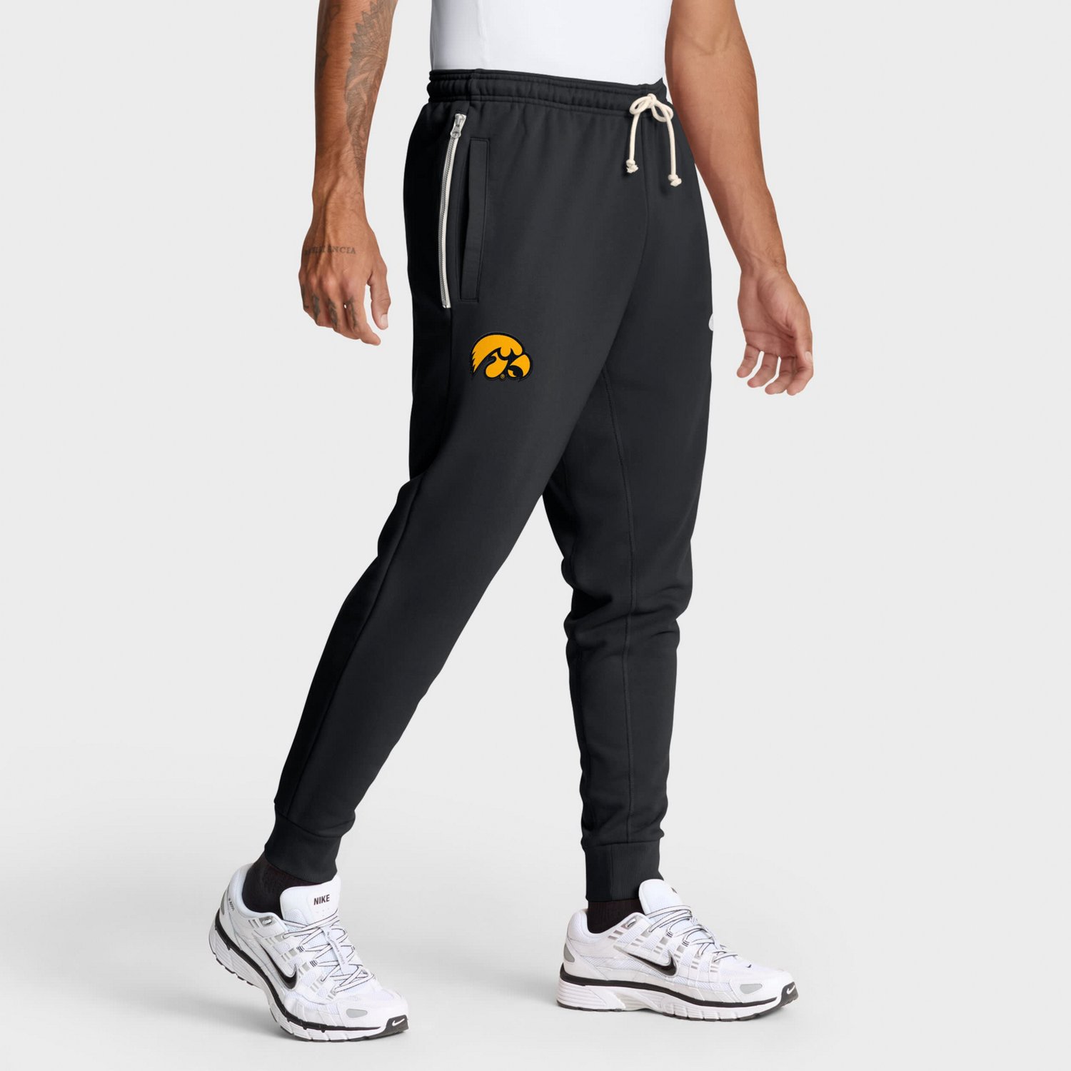 Nike Iowa Hawkeyes 2025 Sideline Performance Taper Pants - view number 1