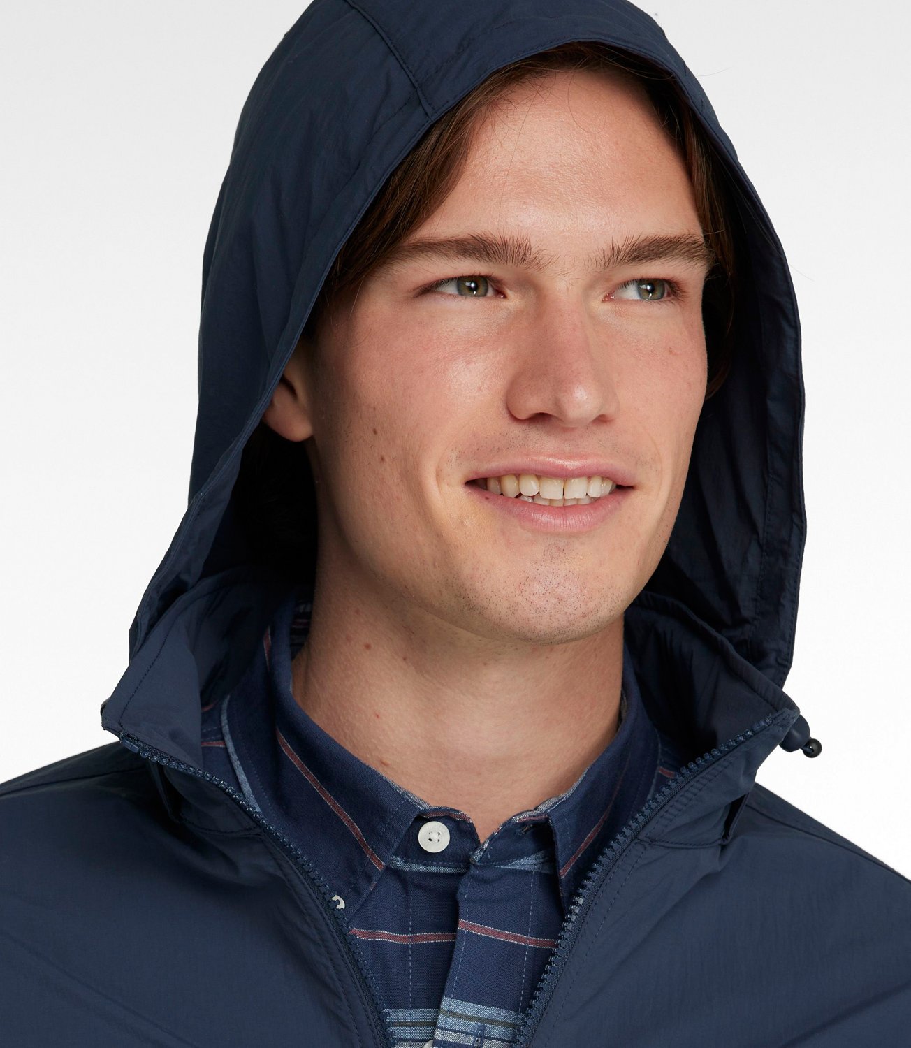 L.L. Bean Men's Light and Airy Windbreaker - view number 3