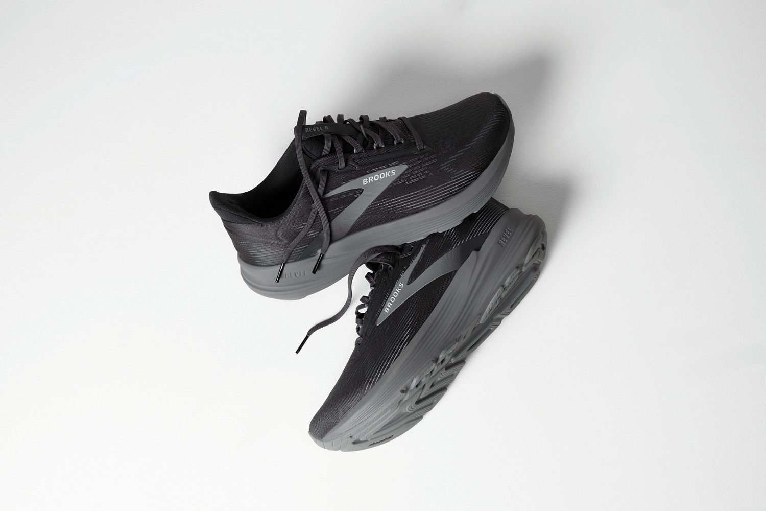 Brooks Men's Revel 8 Running Shoes - view number 8