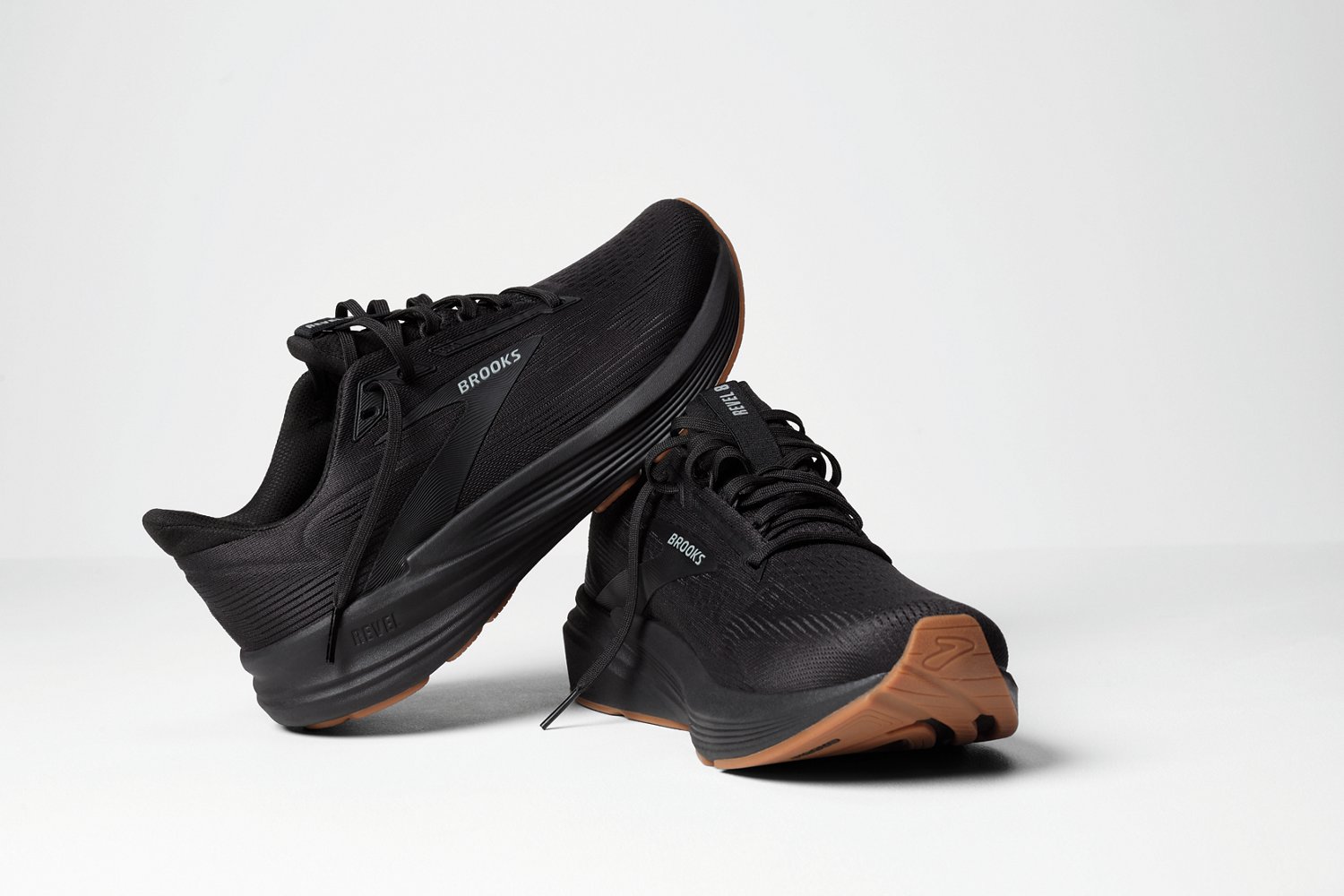 Brooks Men's Revel 8 Running Shoes - view number 8