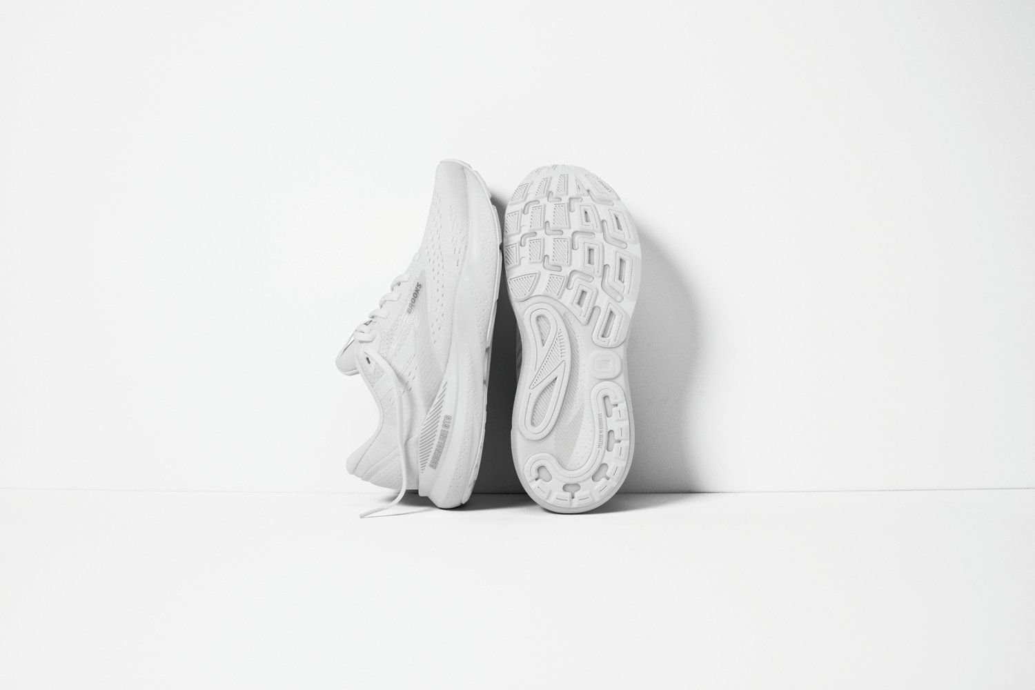 Brooks Women's Adrenaline GTS 24 Running Shoes                                                                                   - view number 8