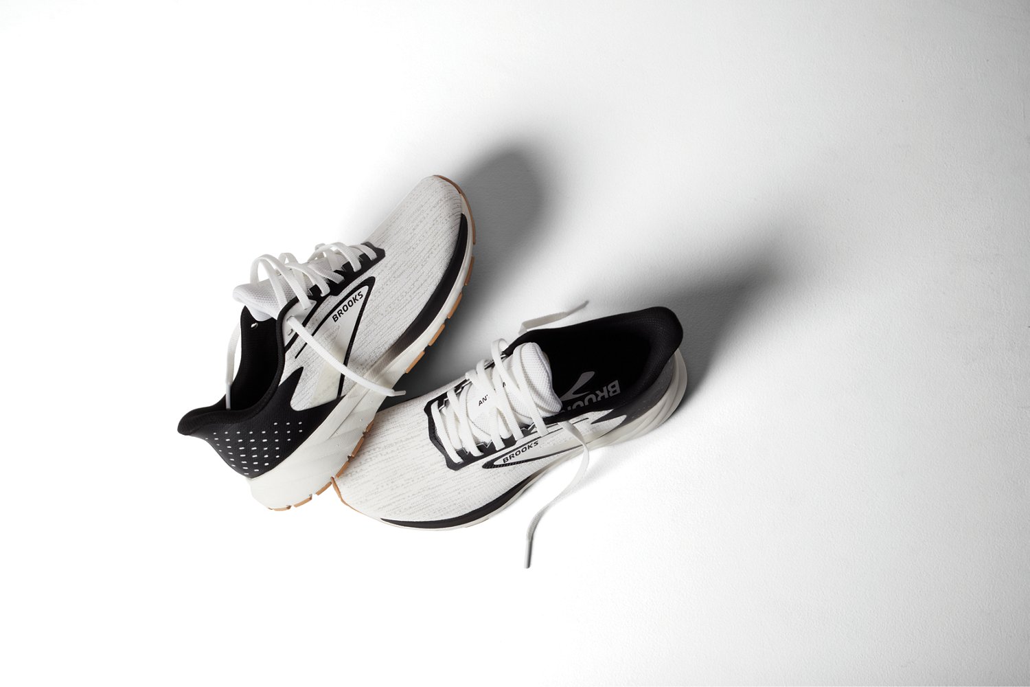 Brooks Women's Anthem 7 Running Shoes - view number 8