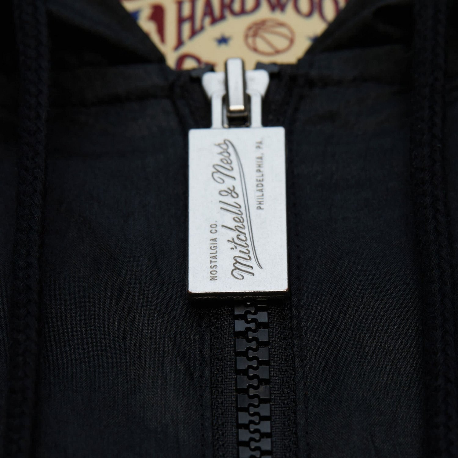 Mitchell  Ness Cleveland Cavaliers Playmaker Full-Zip Hooded Windbreaker Jacket - view number 4
