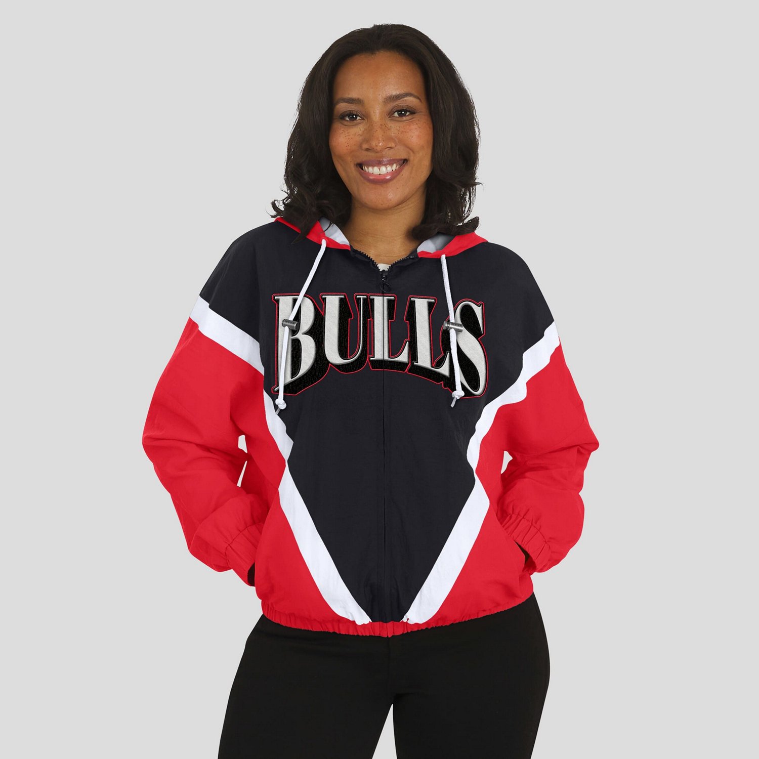 WEAR by Erin Andrews Red Chicago Bulls Colorblock Full-Zip Hoodie Windbreaker Jacket - view number 4