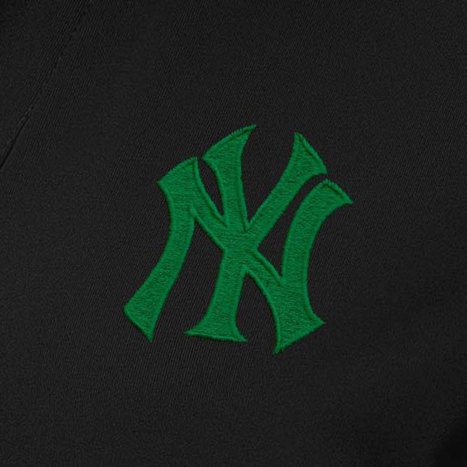 Antigua New York Yankees St Patrick's Day Era Polo - view number 4