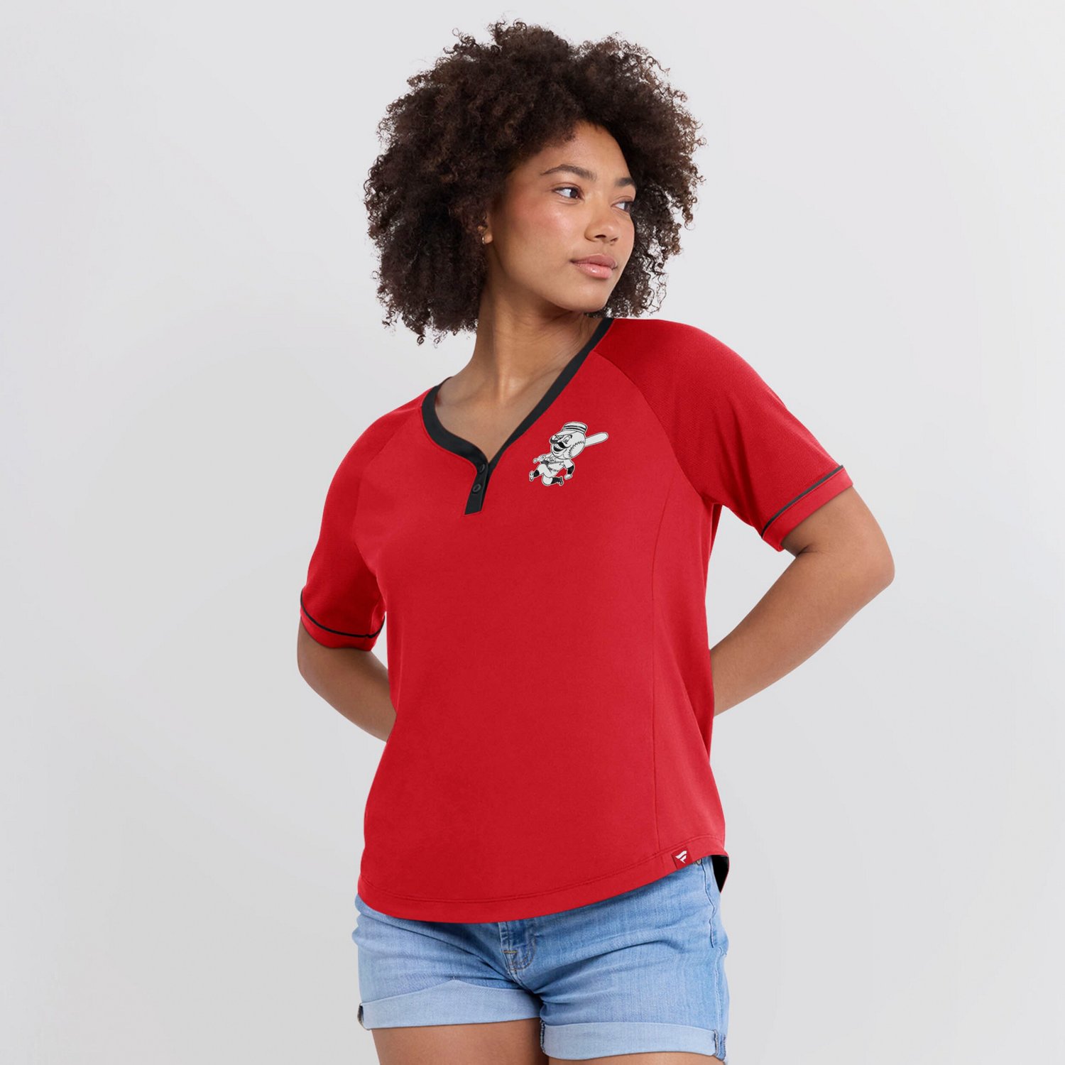 Fanatics Cincinnati s Cooperstown Collection League Diva Raglan V-Neck T-Shirt                                                   - view number 4