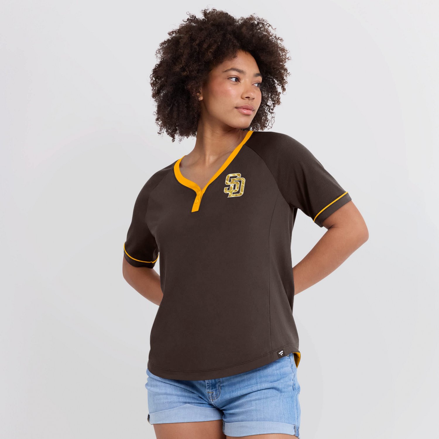 Fanatics San Diego Padres League Diva Star Raglan V-Neck T-Shirt - view number 4