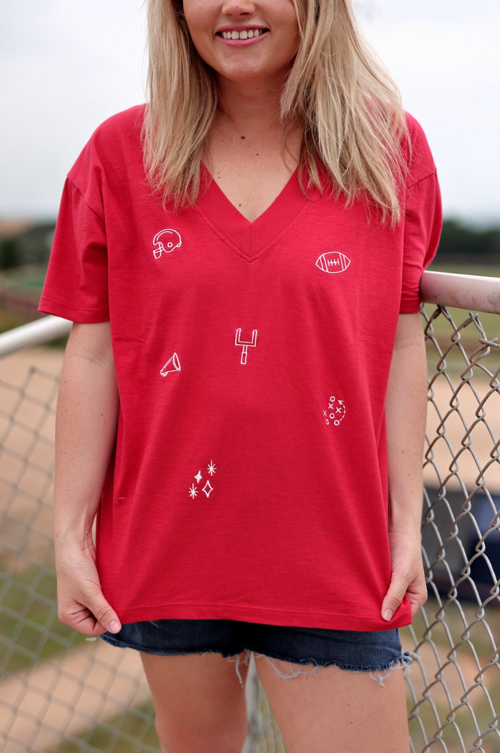 Jadelynn Brooke Women's Gameday Embroidered V-Neck - view number 2