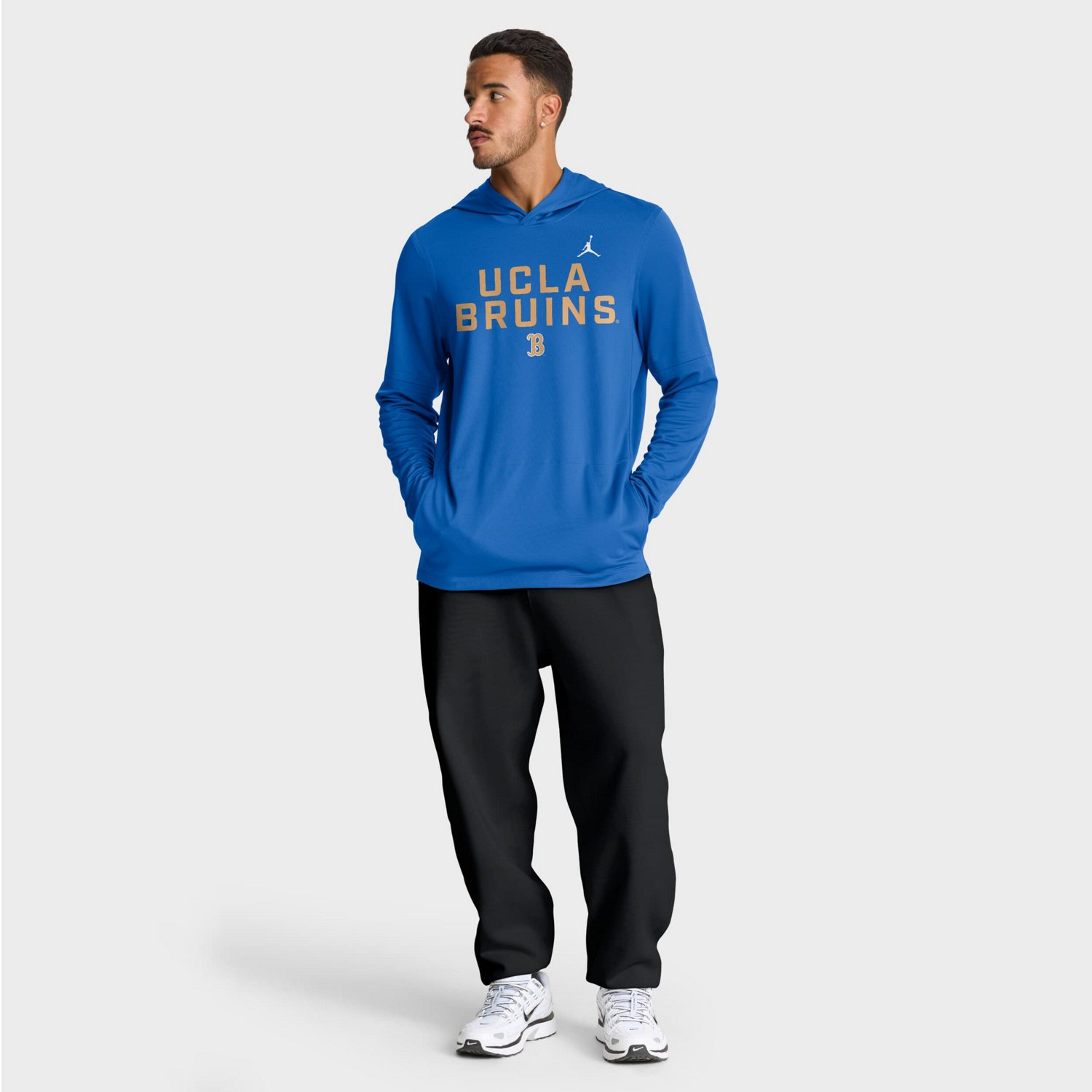 Jordan Brand UCLA Bruins 2025 Sideline Performance Long Sleeve Hoodie T-Shirt - view number 3