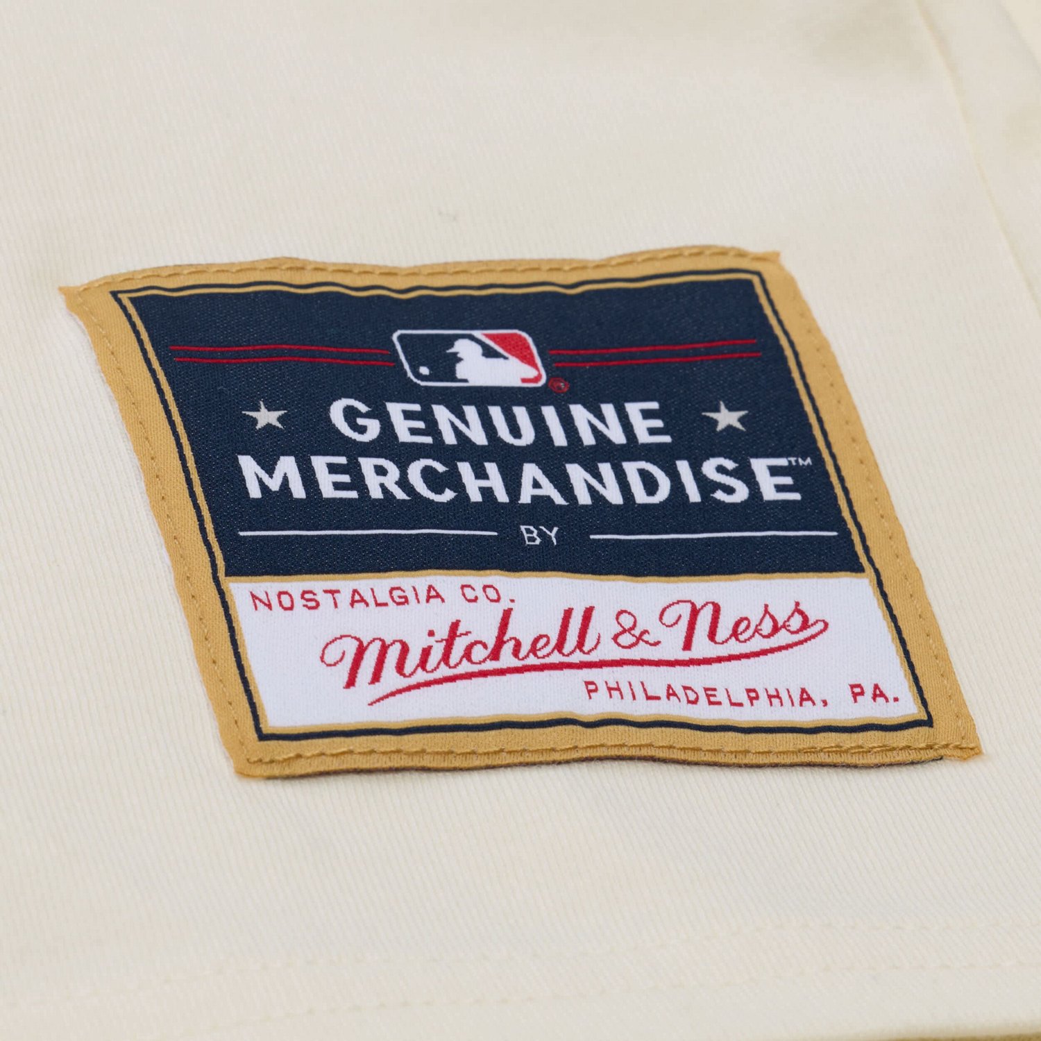 Mitchell  Ness Boston Red Sox Boyfriend Raglan T-Shirt - view number 4