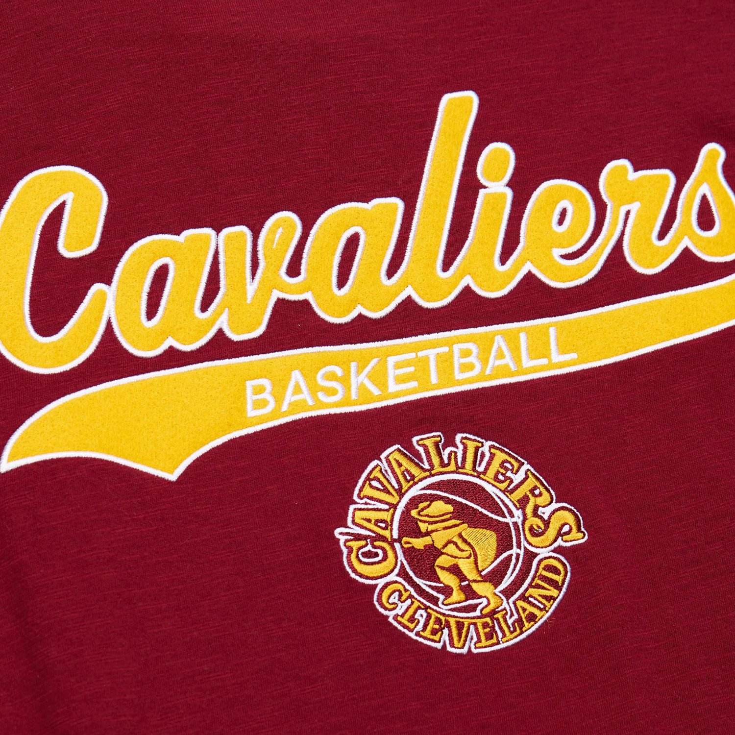 Mitchell  Ness Cleveland Cavaliers Hardwood Classics Felt Applique Slub T-Shirt