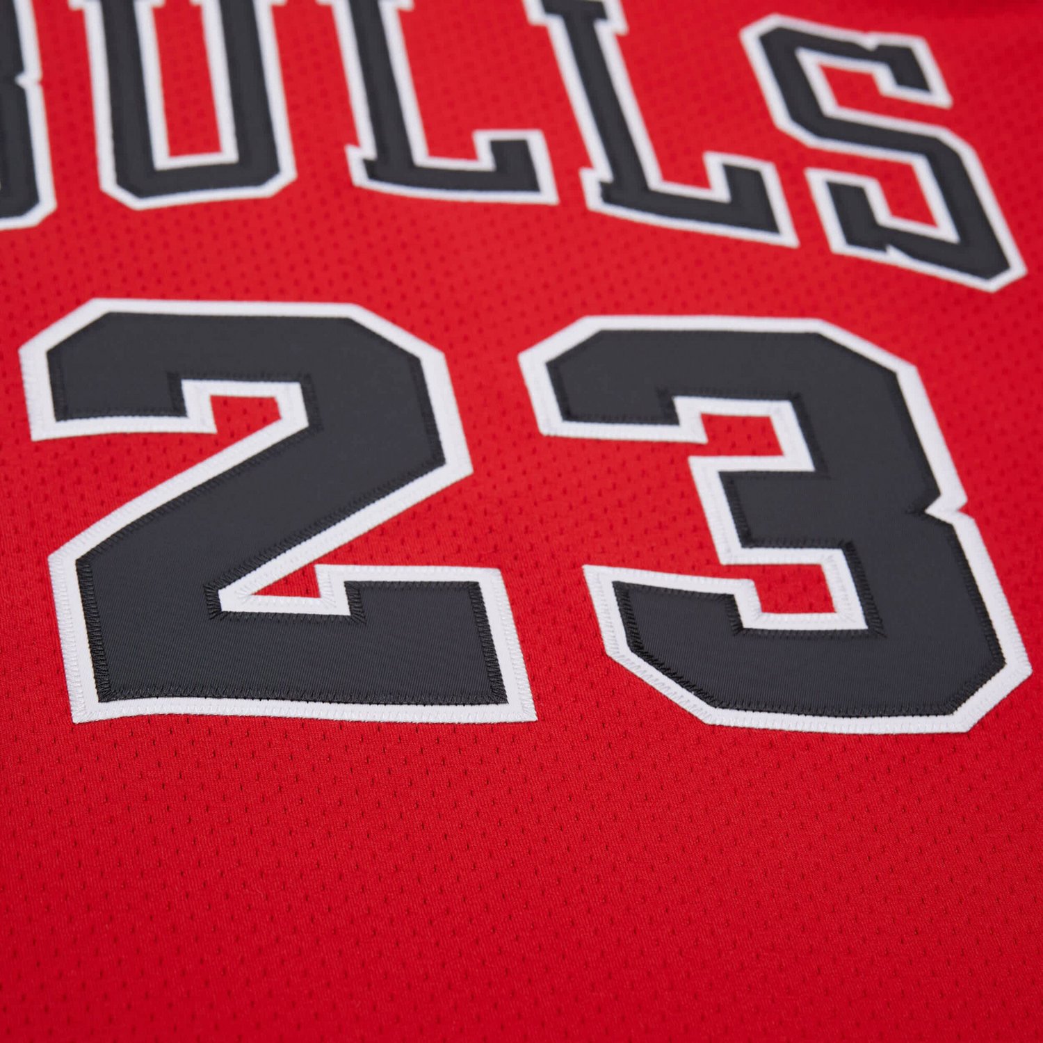 Mitchell  Ness Michael Jordan Chicago Bulls 1996 97 Throwback Authentic Jersey - view number 4