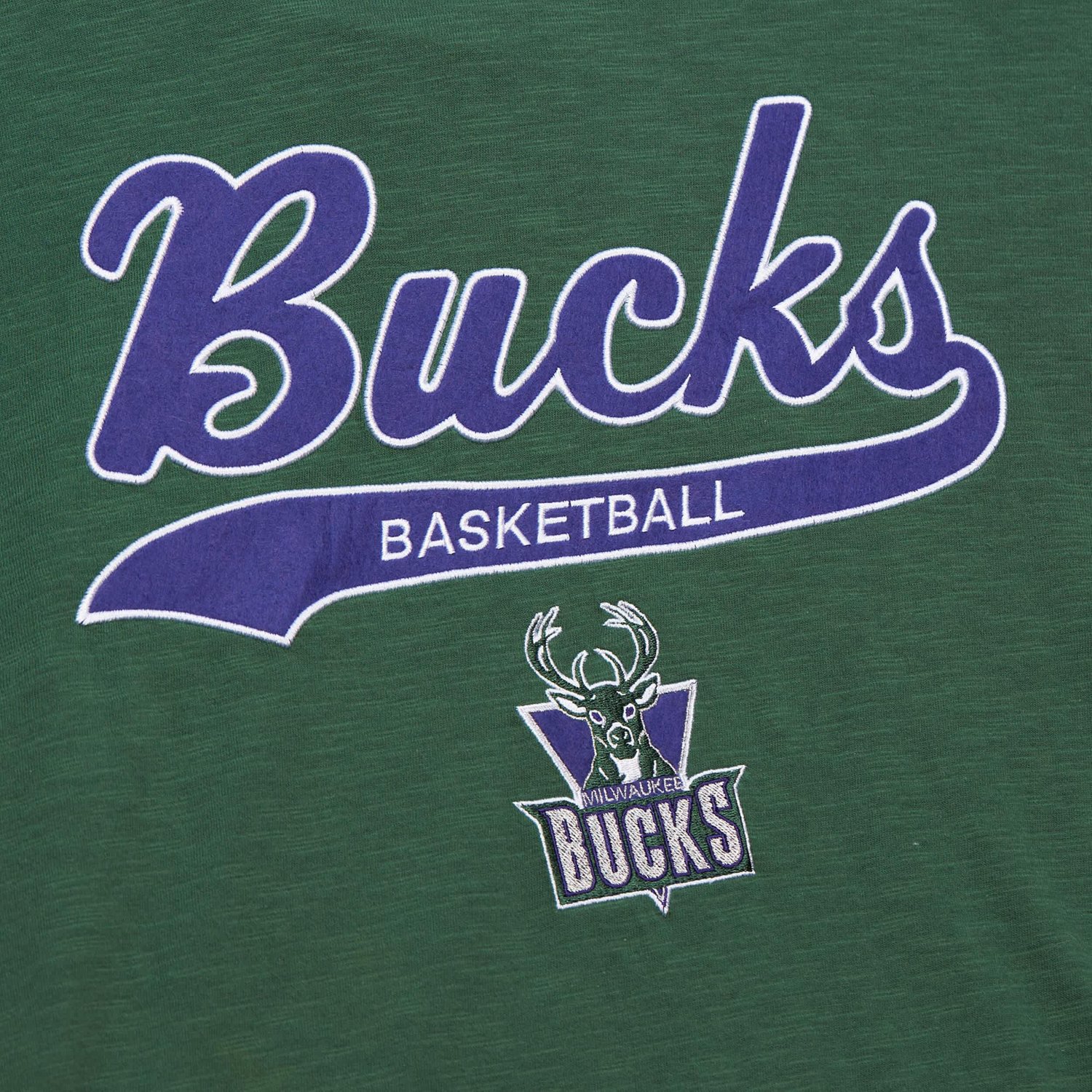 Mitchell  Ness Milwaukee Bucks Hardwood Classics Felt Applique Slub T-Shirt - view number 4
