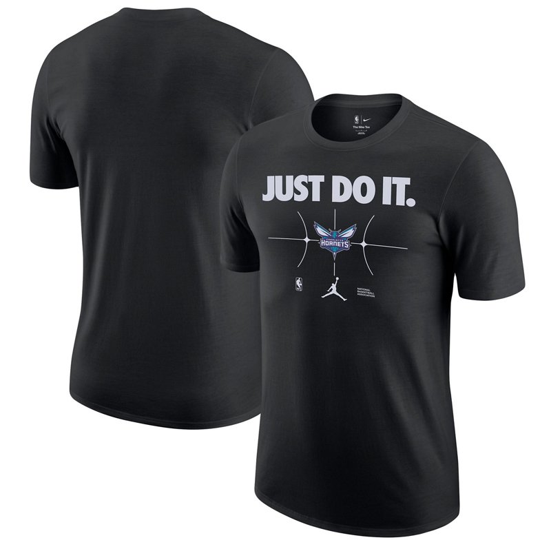 Nike Charlotte Horn… - image