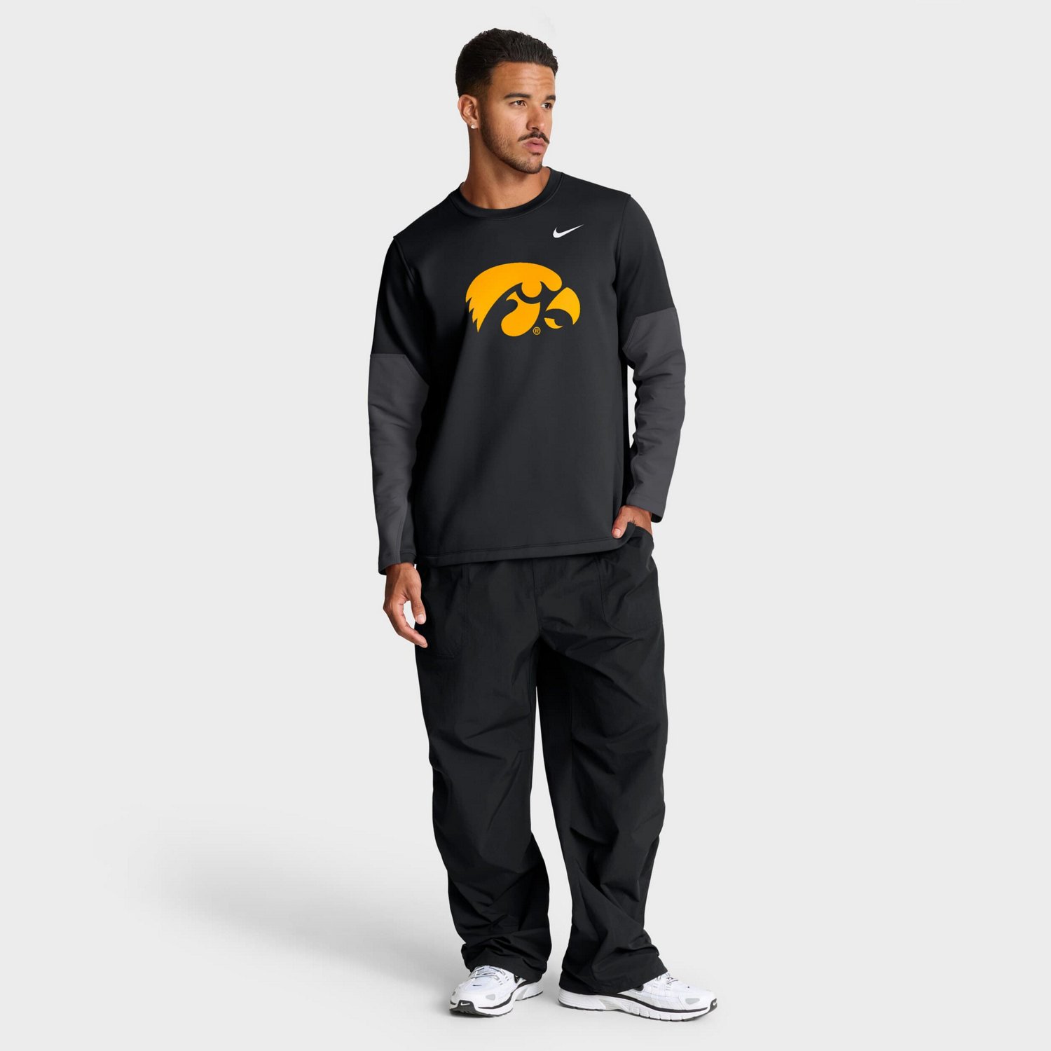 Nike Iowa Hawkeyes 2025 Sideline Coach Therma-FIT Long Sleeve T-Shirt - view number 3
