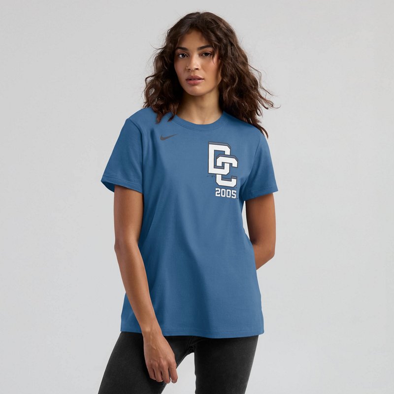 Nike Women's Washin… - image