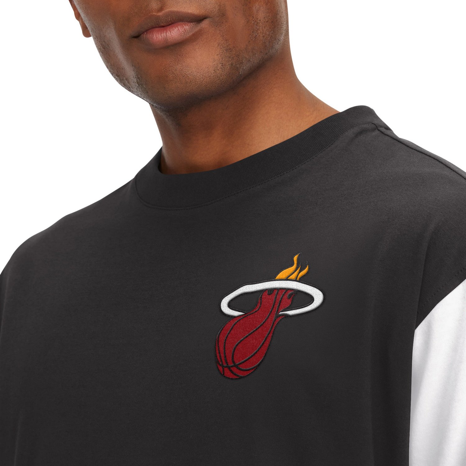 Tommy Jeans Miami Heat Richie Color Block Long Sleeve T-Shirt                                                                    - view number 3