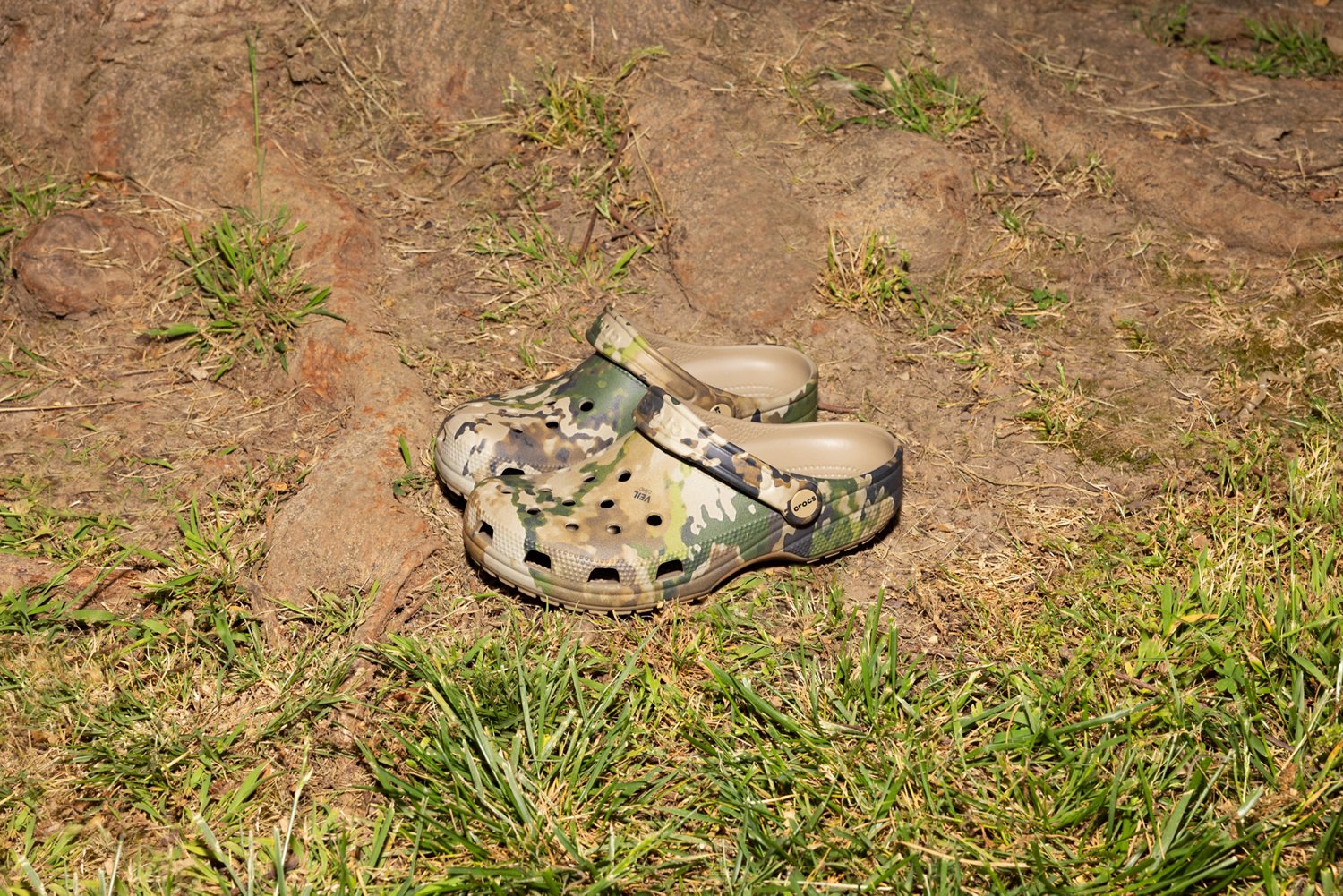 Crocs Adult Classic Veil Abstract Clog - view number 7