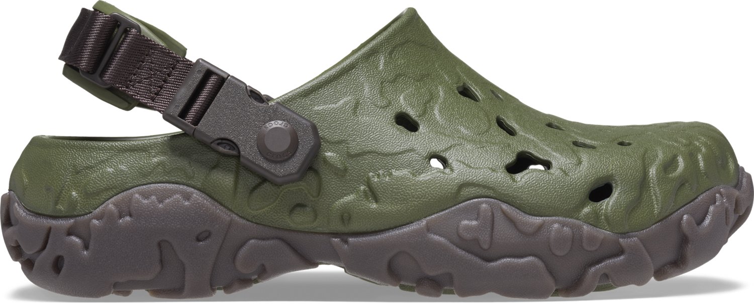 Camo crocs best sale academy sports