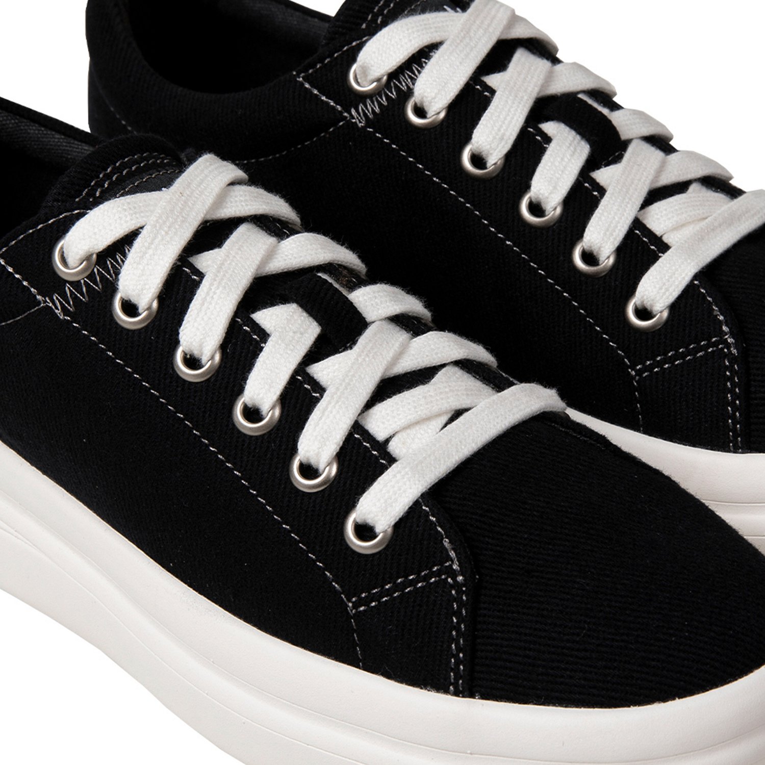 Lamo Women's Makenna Casual Shoe - view number 7