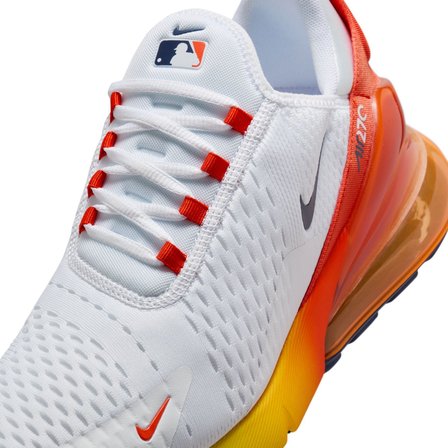 Nike Men’s Air Max 270 Shoes - view number 7