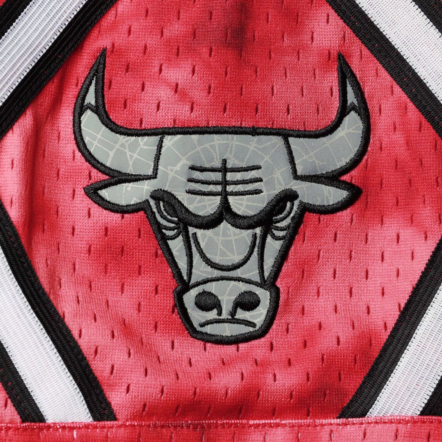 Mitchell  Ness Chicago Bulls Hardwood Classics 1997 Galaxy Swingman Shorts                                                       - view number 3