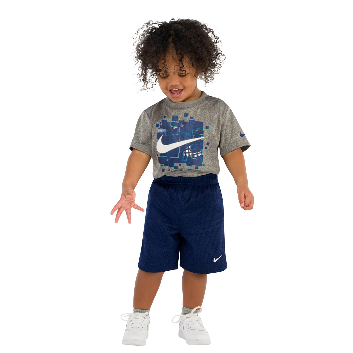 Nike Boys' (4-7) Essential Mesh Short - view number 3